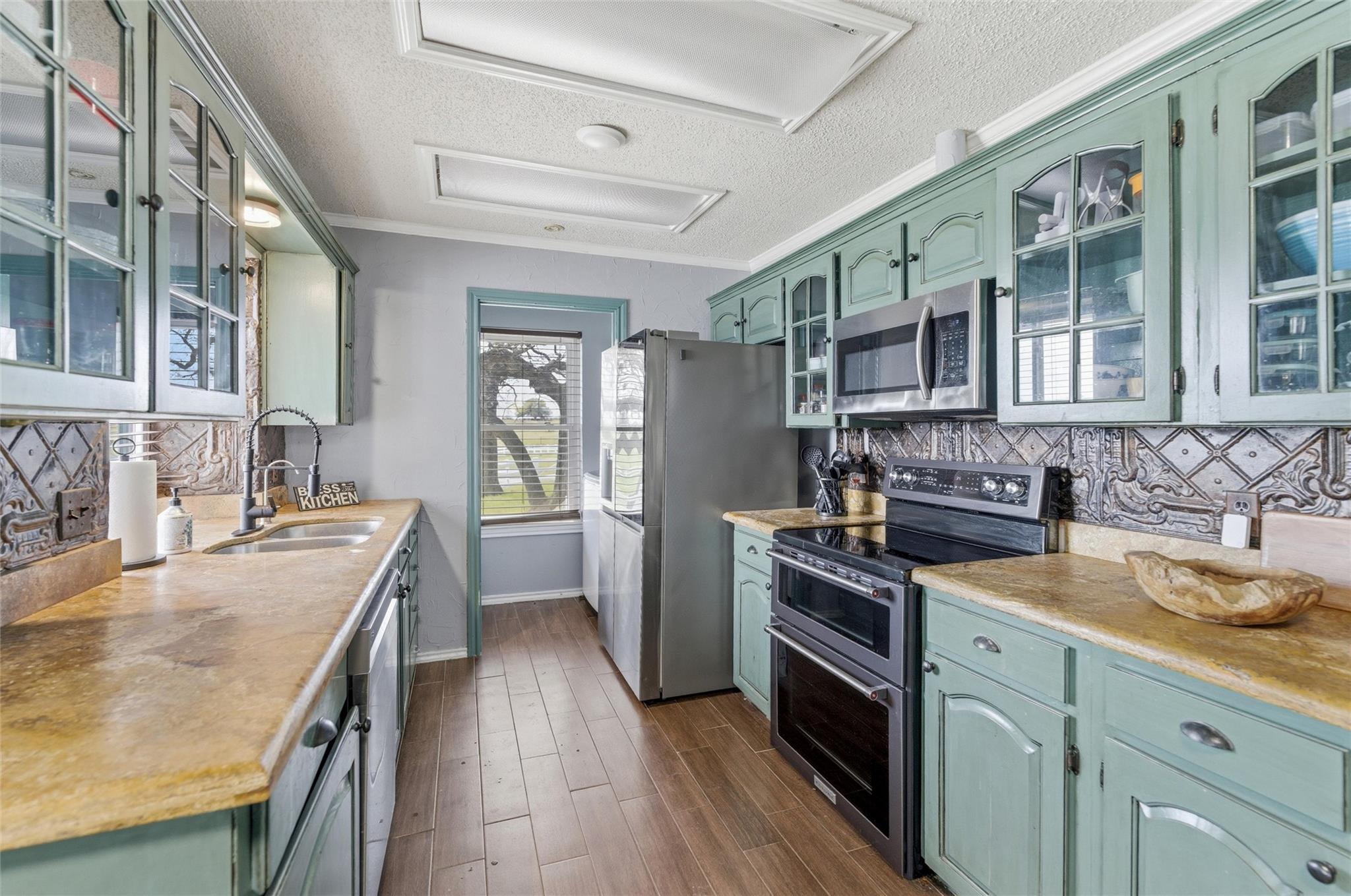 main property photo 4