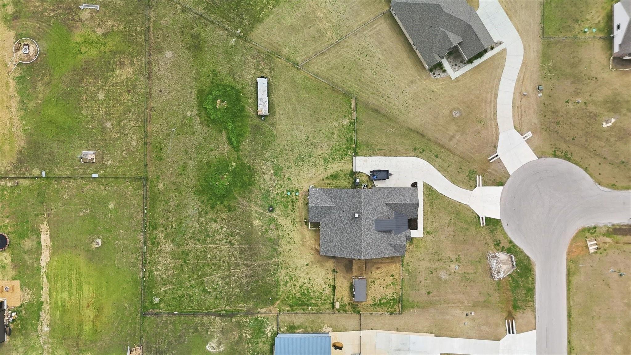 main property photo 37