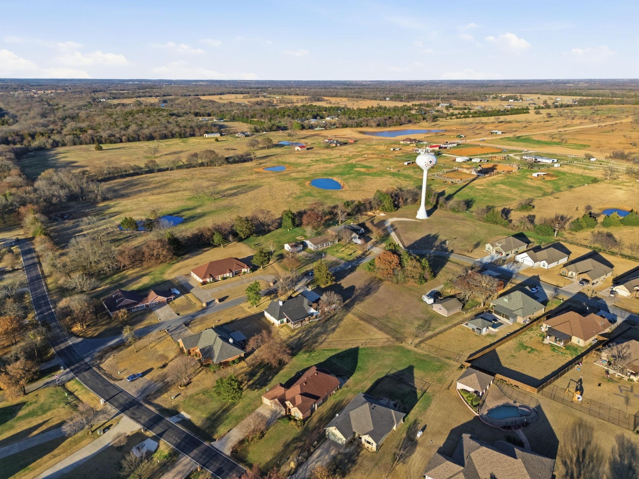 main property photo 31