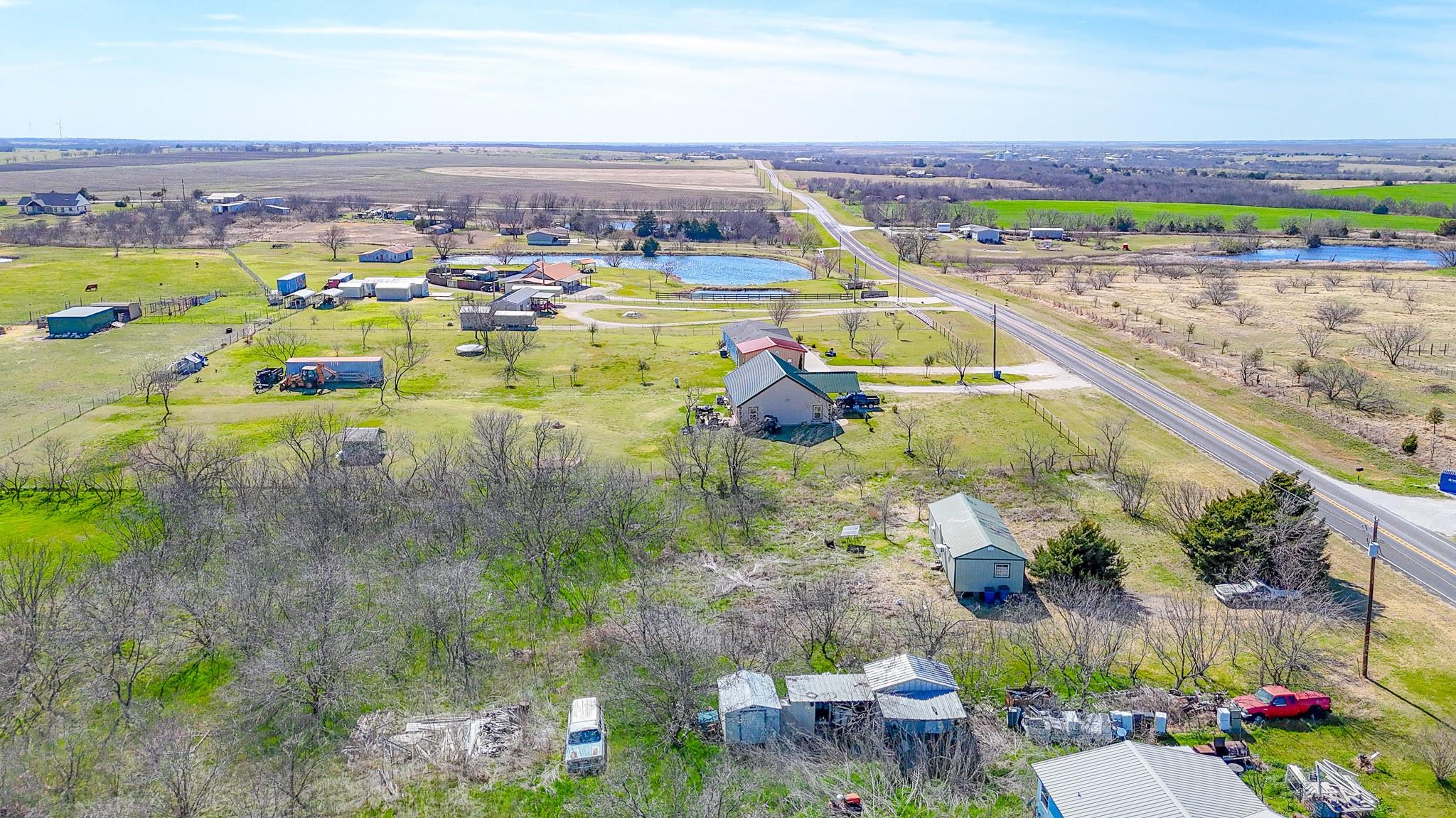 main property photo 6