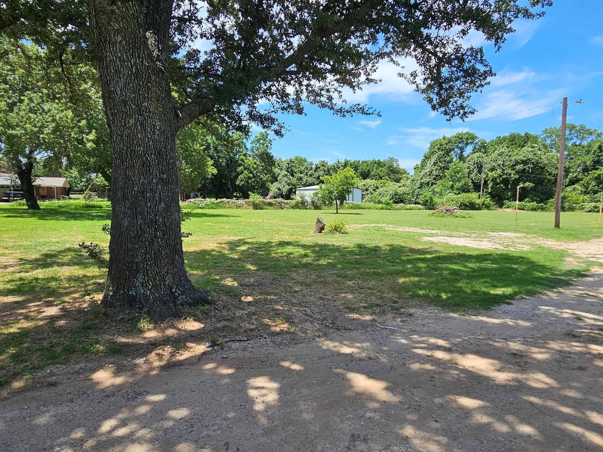 main property photo 11