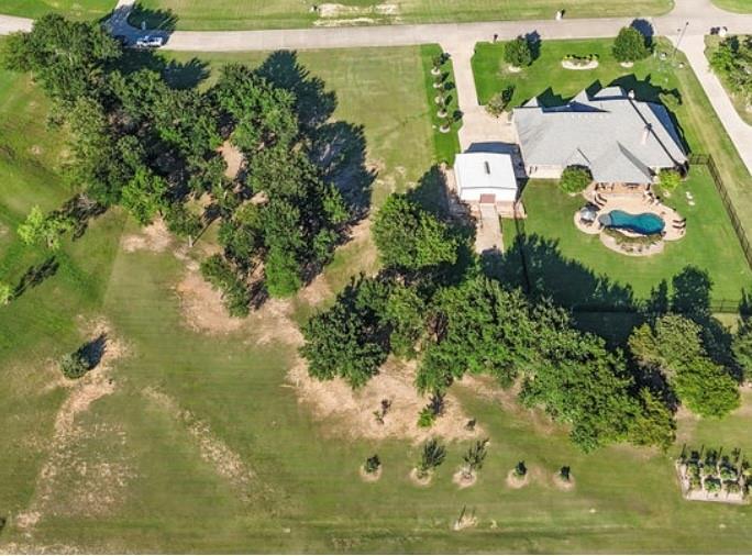 main property photo 3