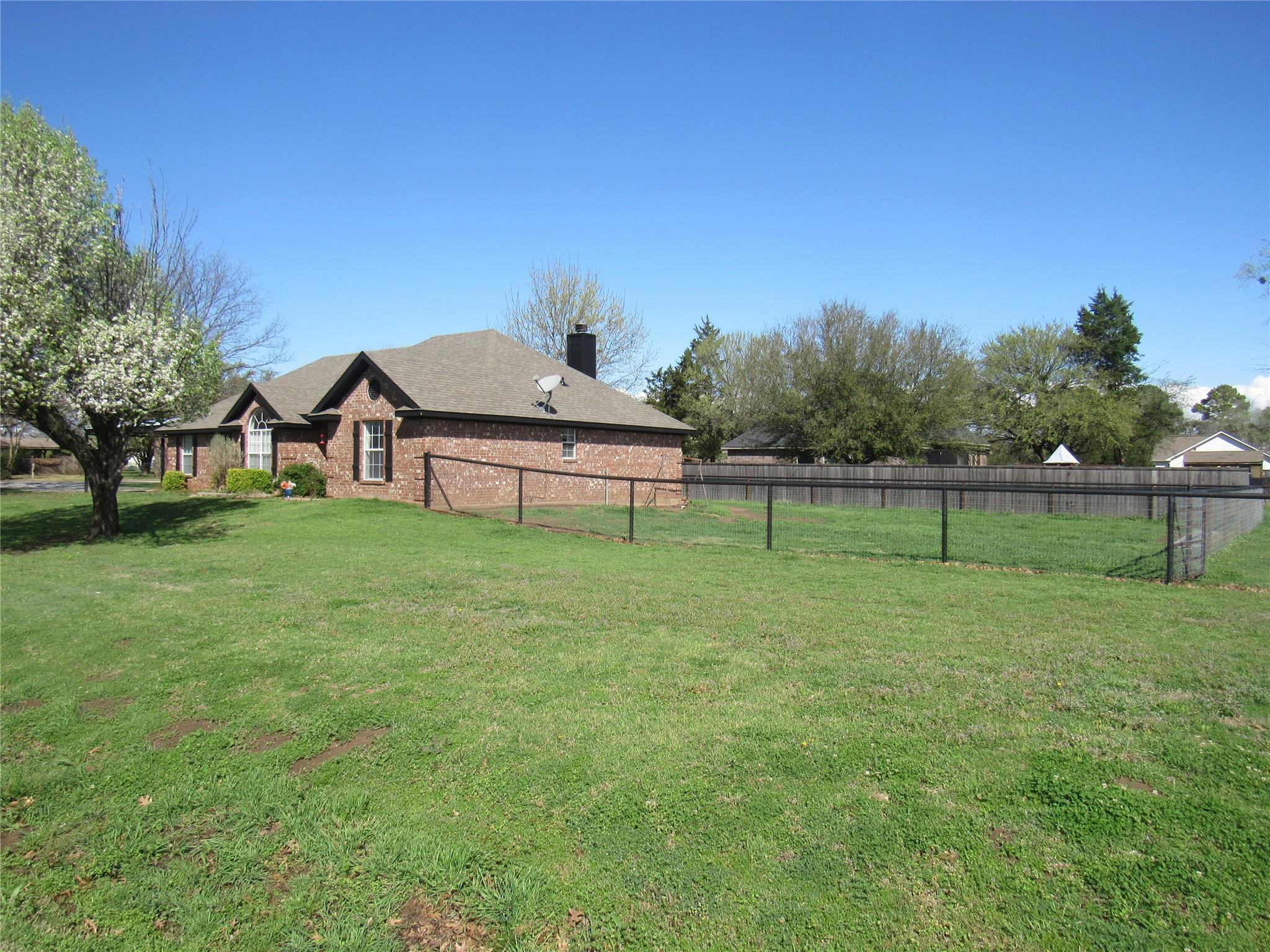 main property photo 2