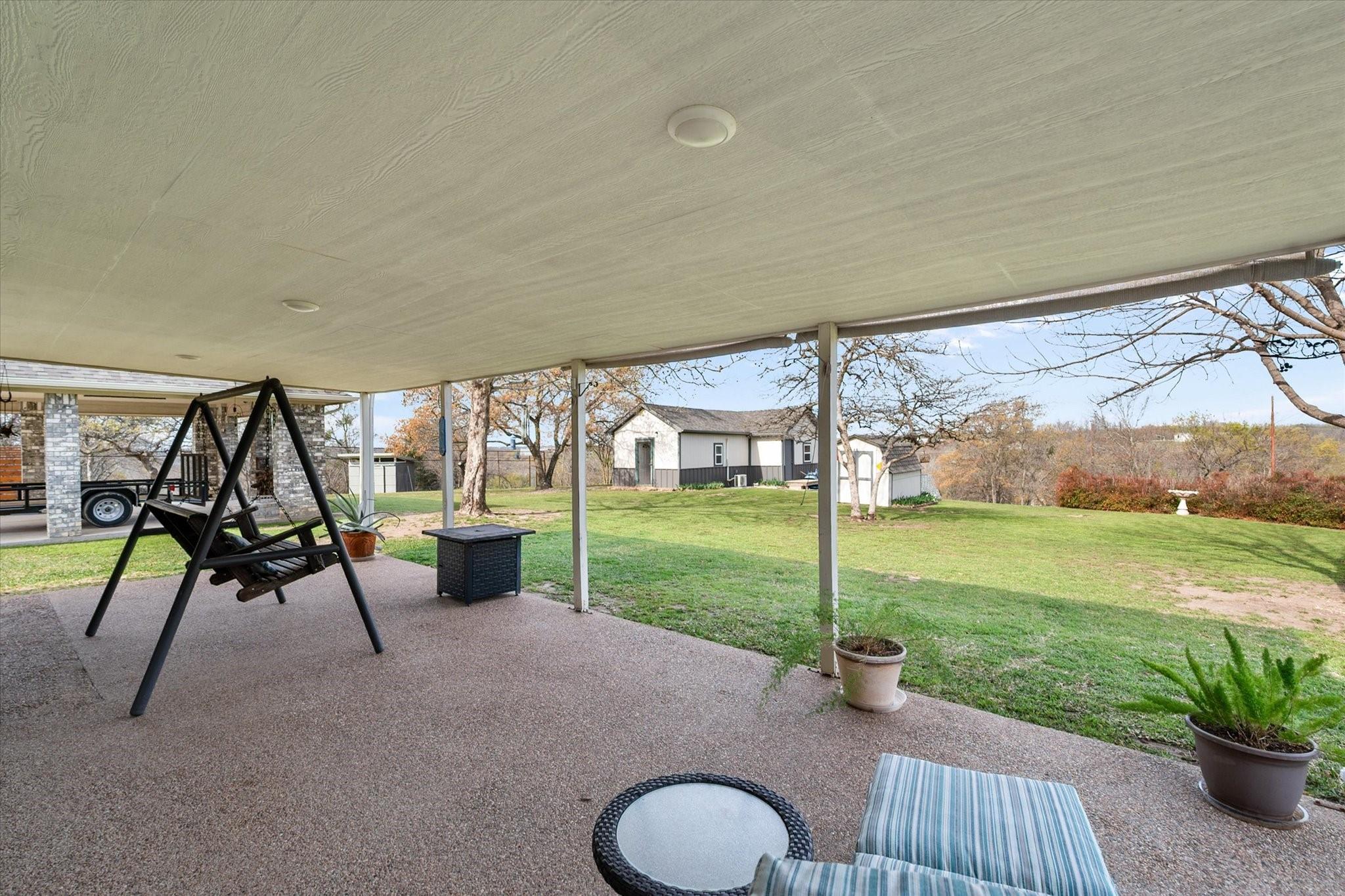 main property photo 28