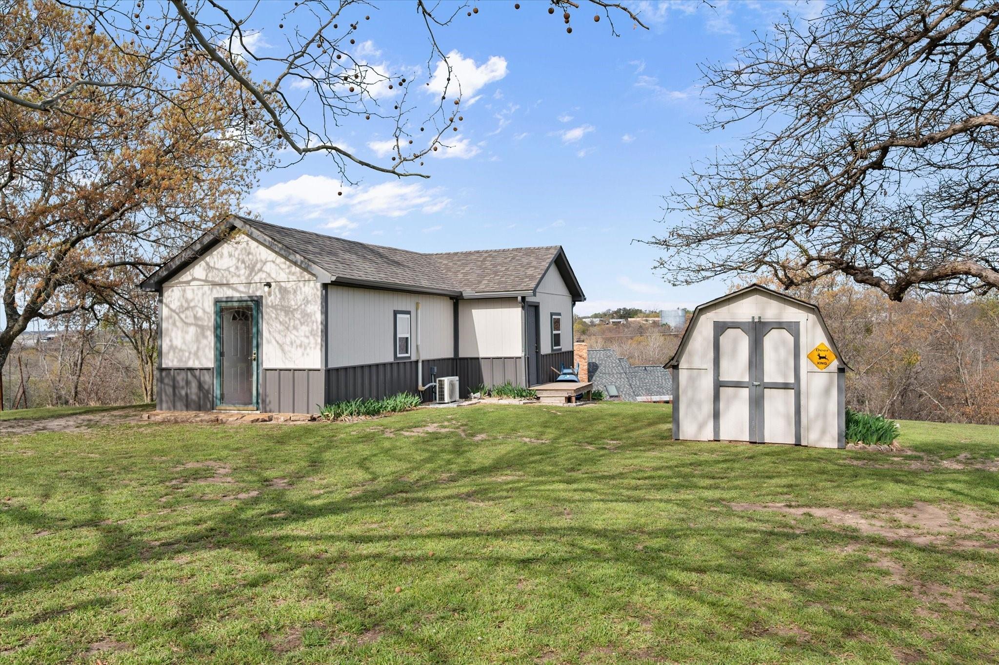 main property photo 31