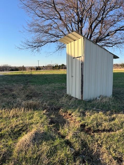 main property photo 11