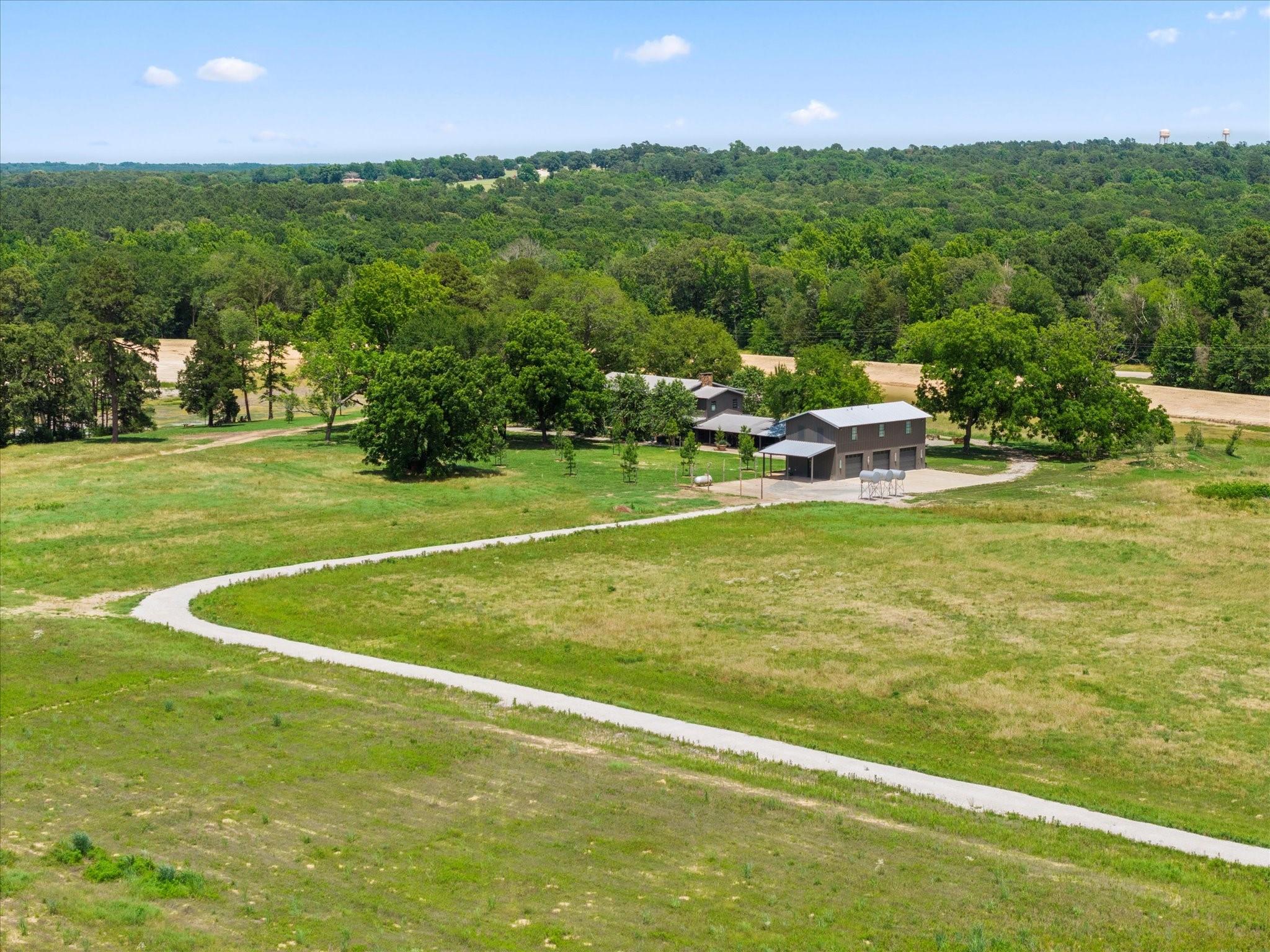 main property photo 15