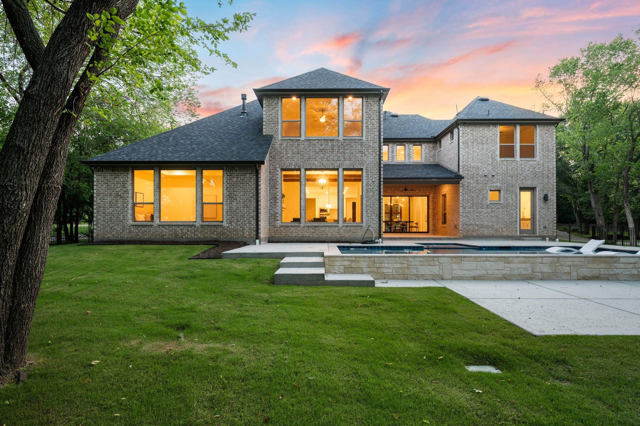 main property photo 34