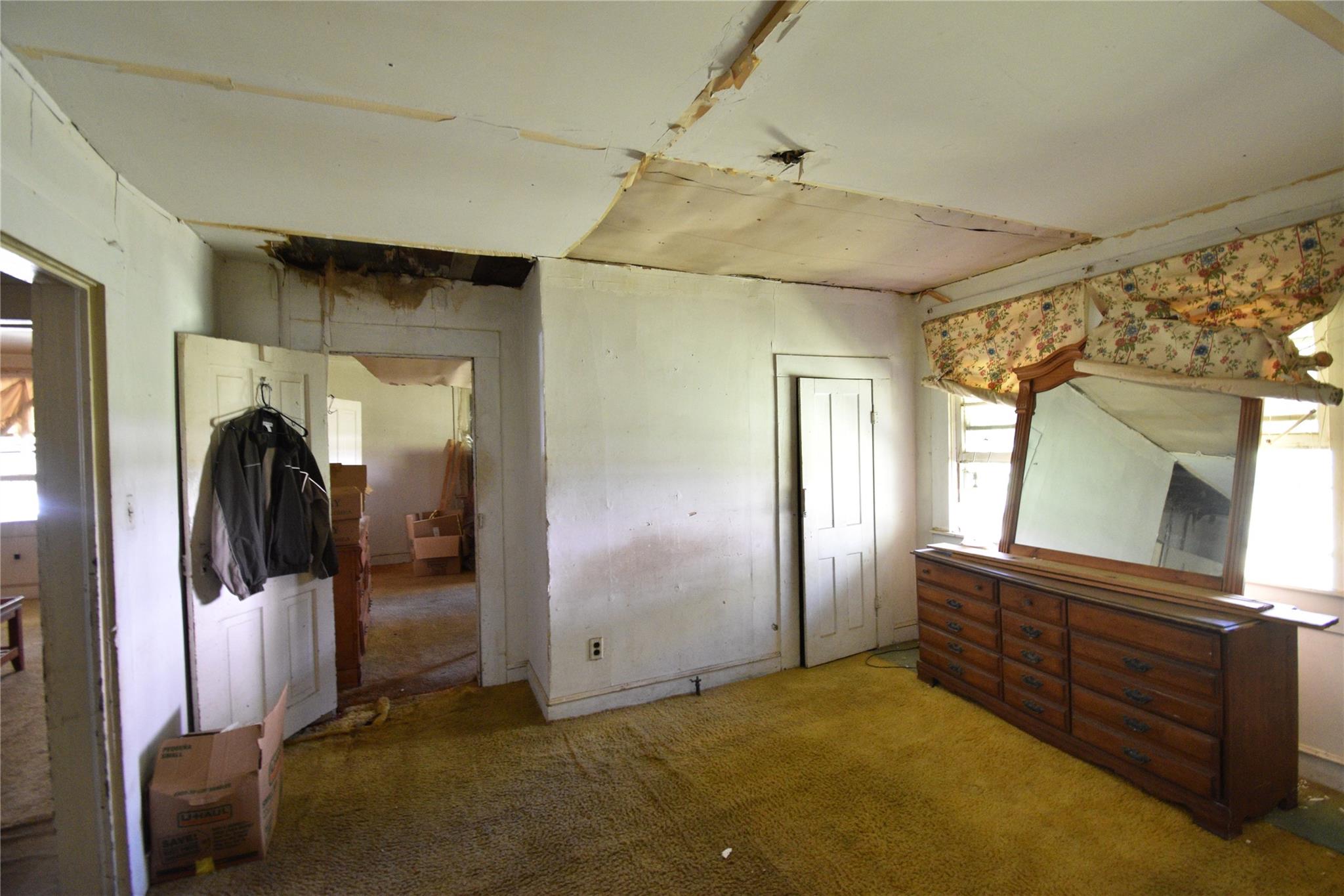 main property photo 12