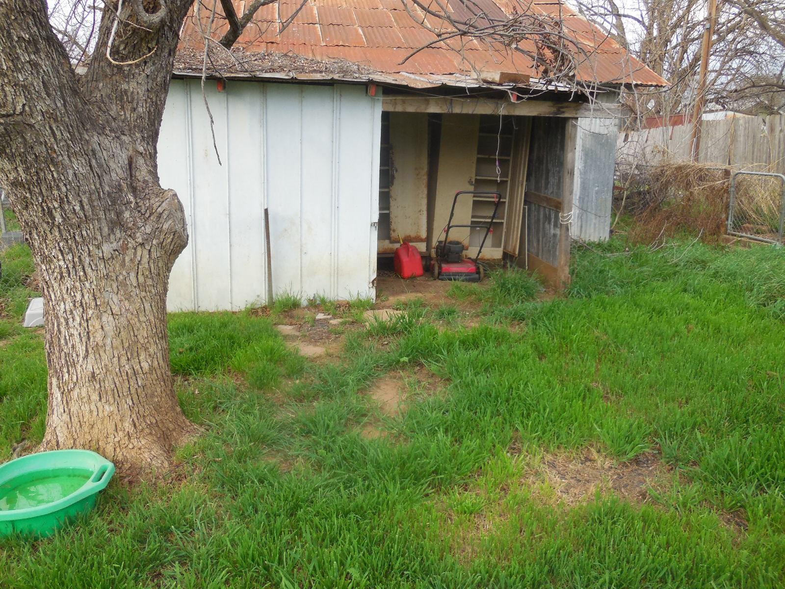 main property photo 11