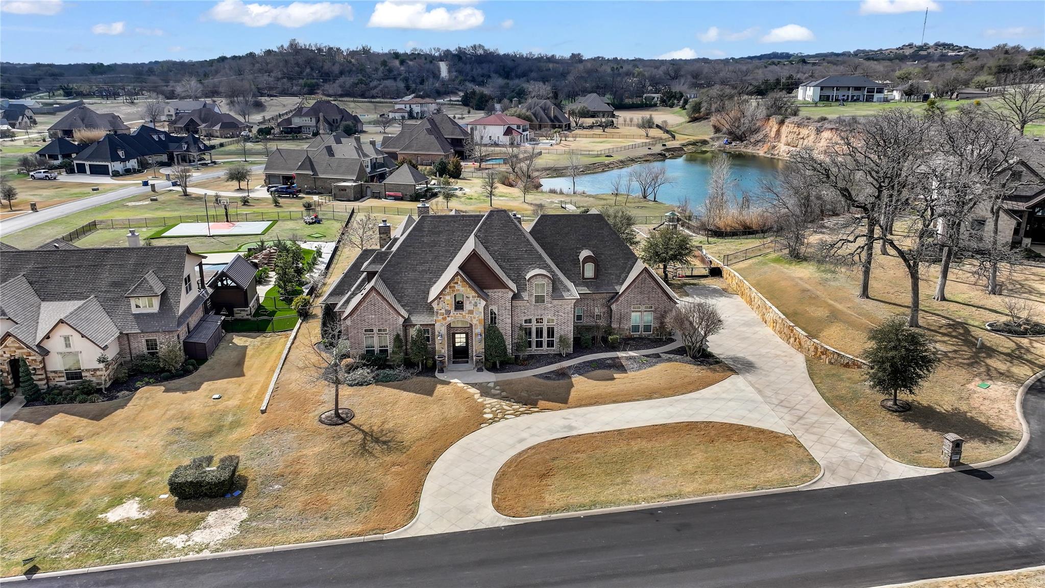 main property photo 3