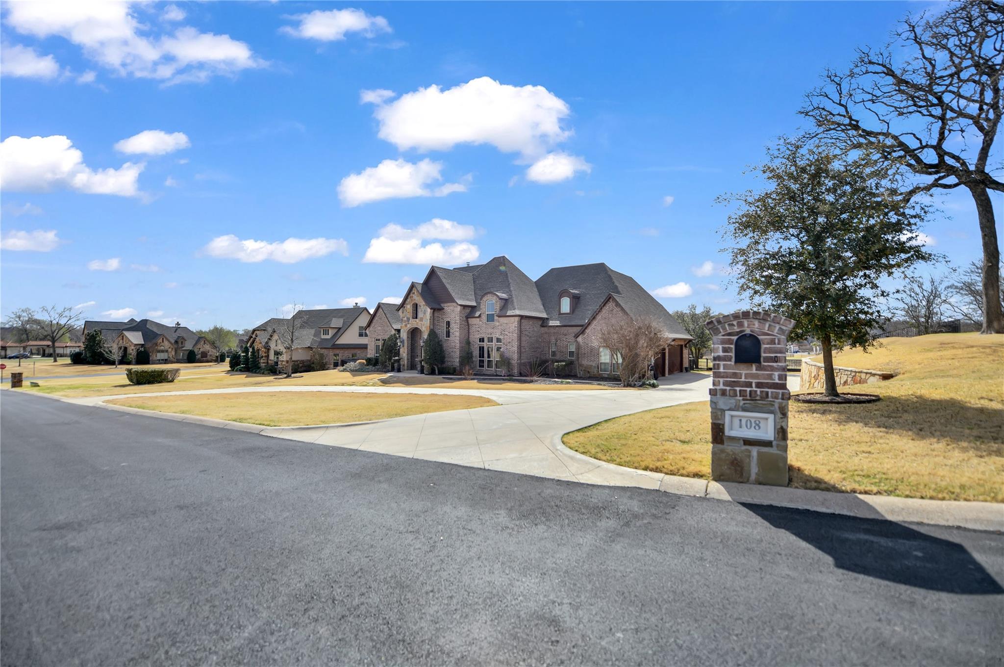 main property photo 4