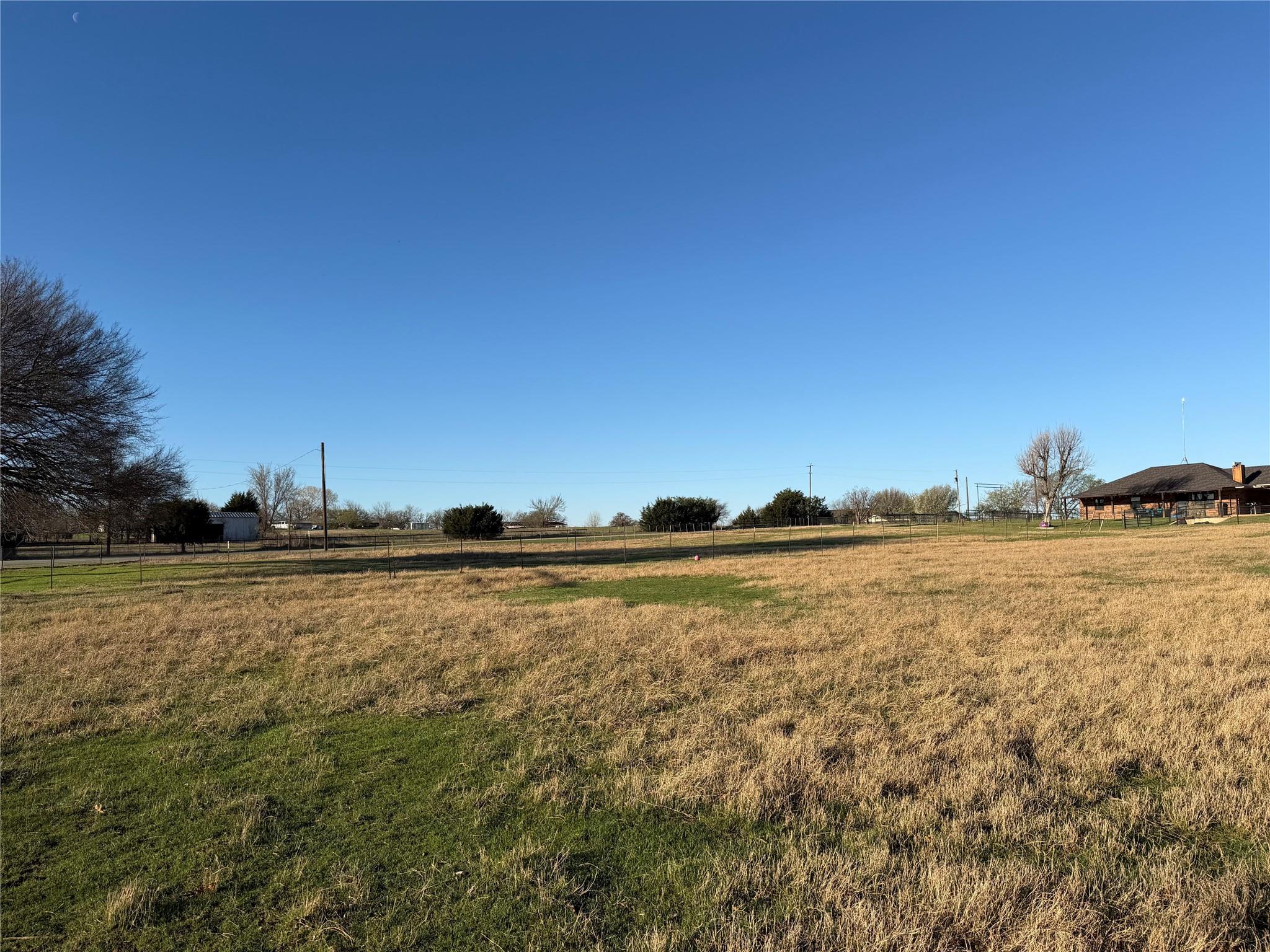 main property photo 15