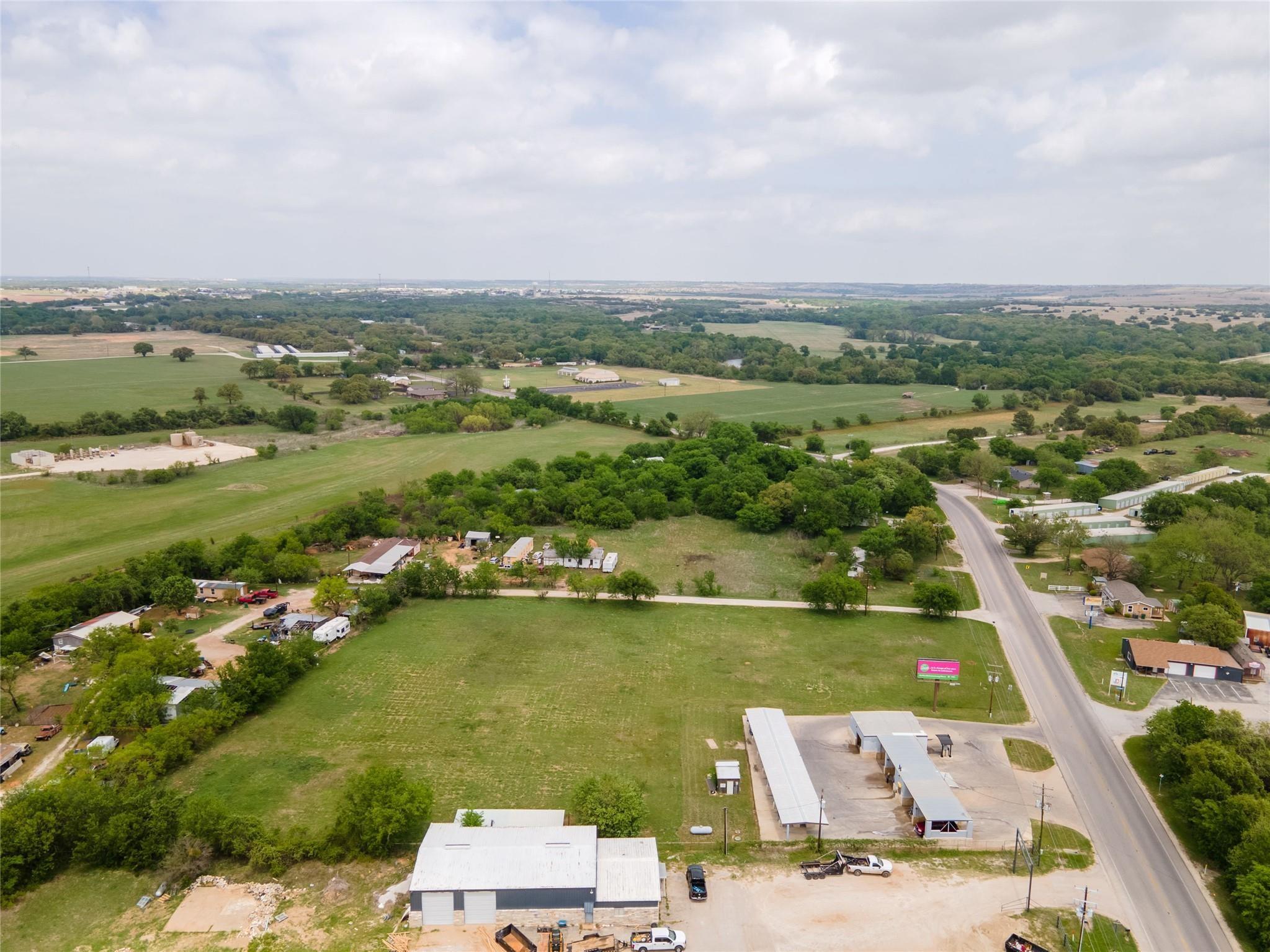 main property photo 19