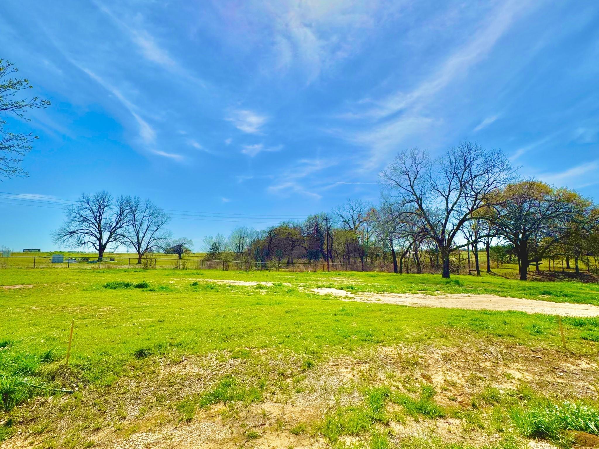 main property photo 11