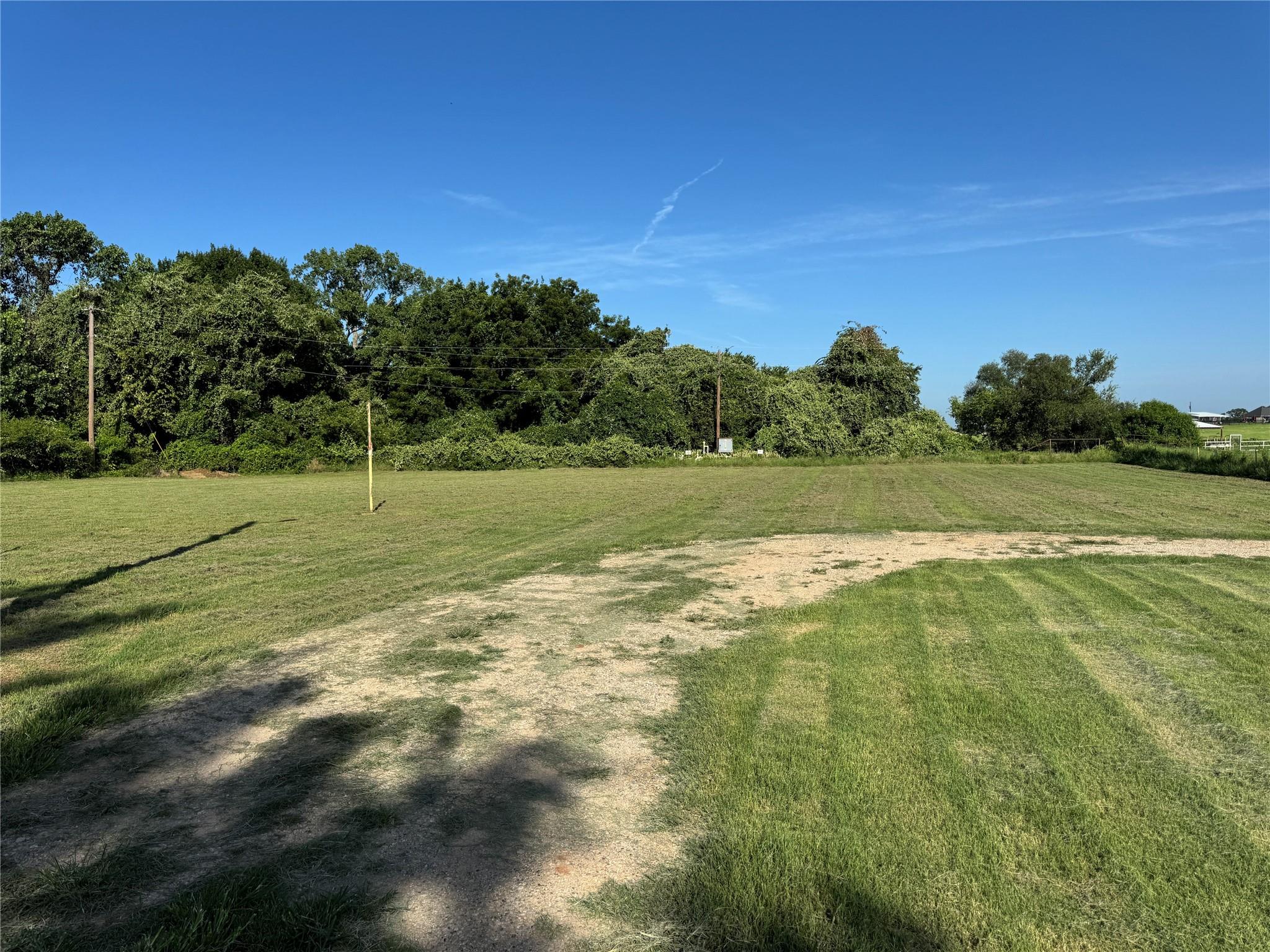 main property photo 34