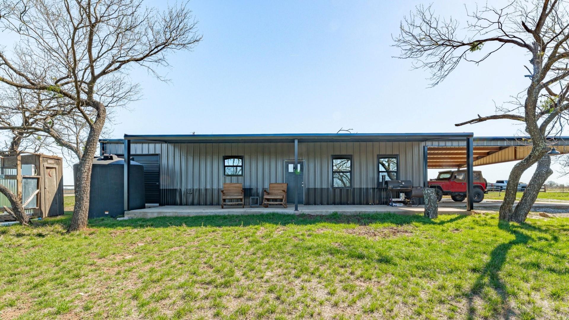 main property photo 5
