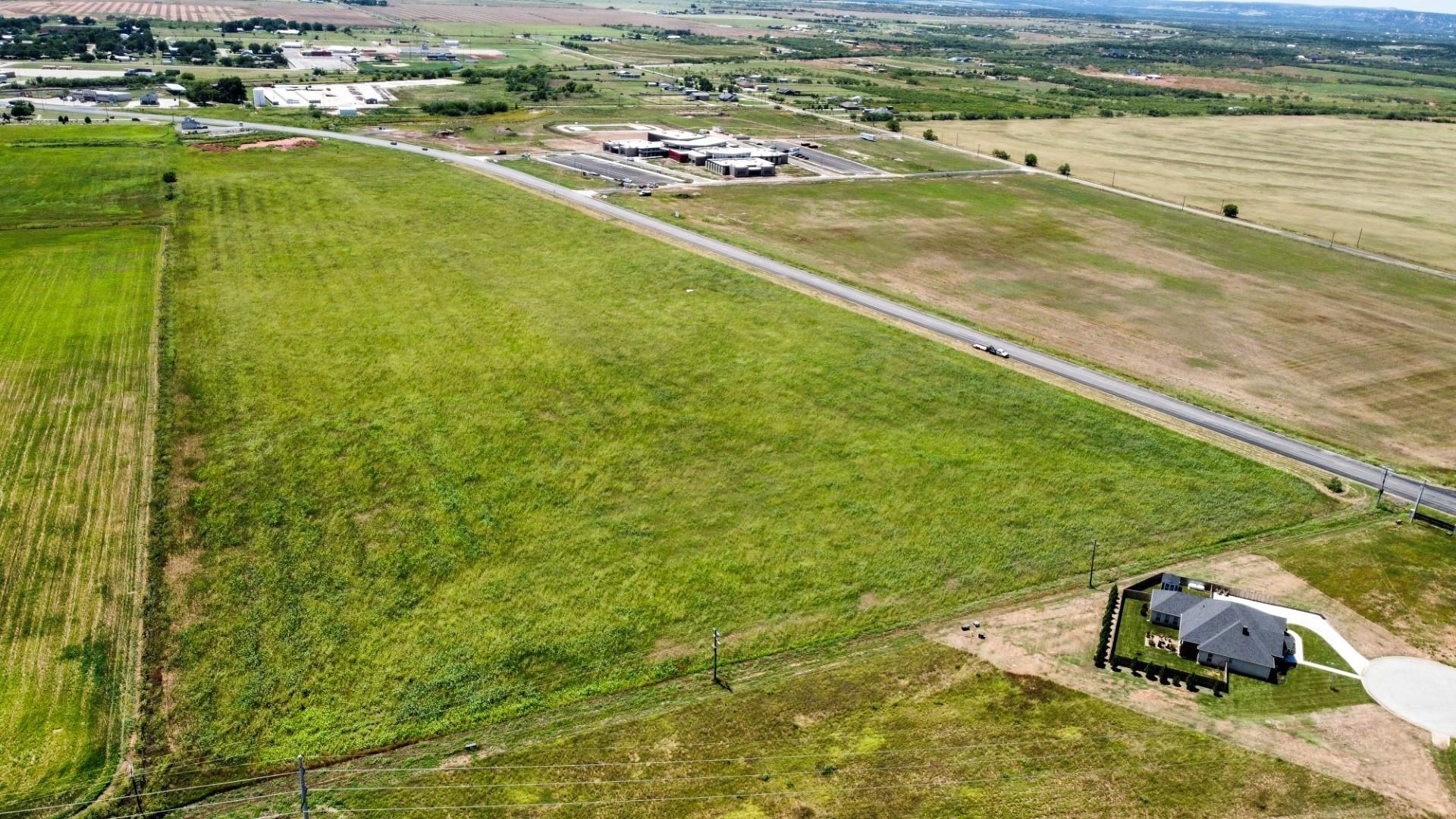 main property photo 4