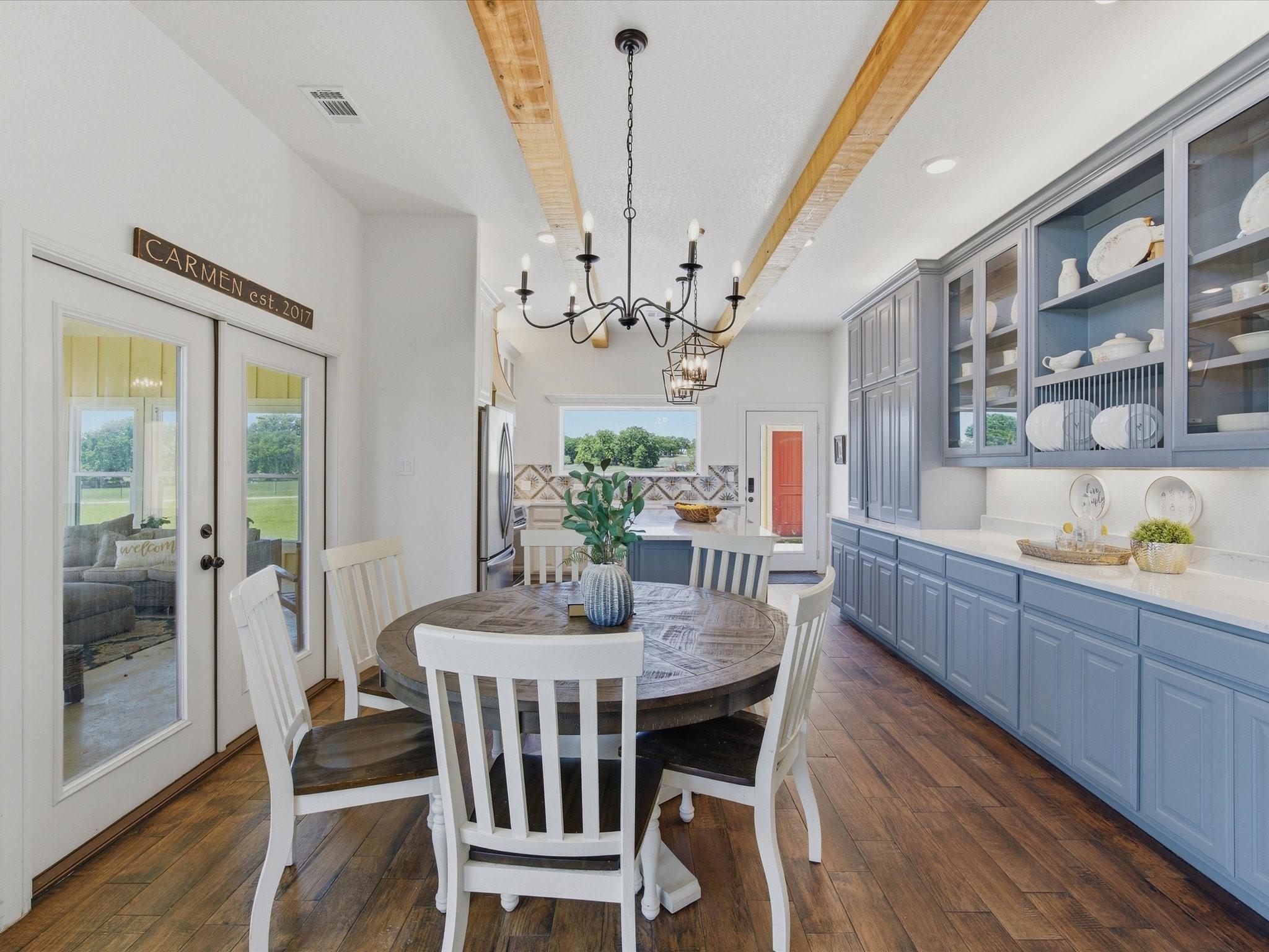 main property photo 9