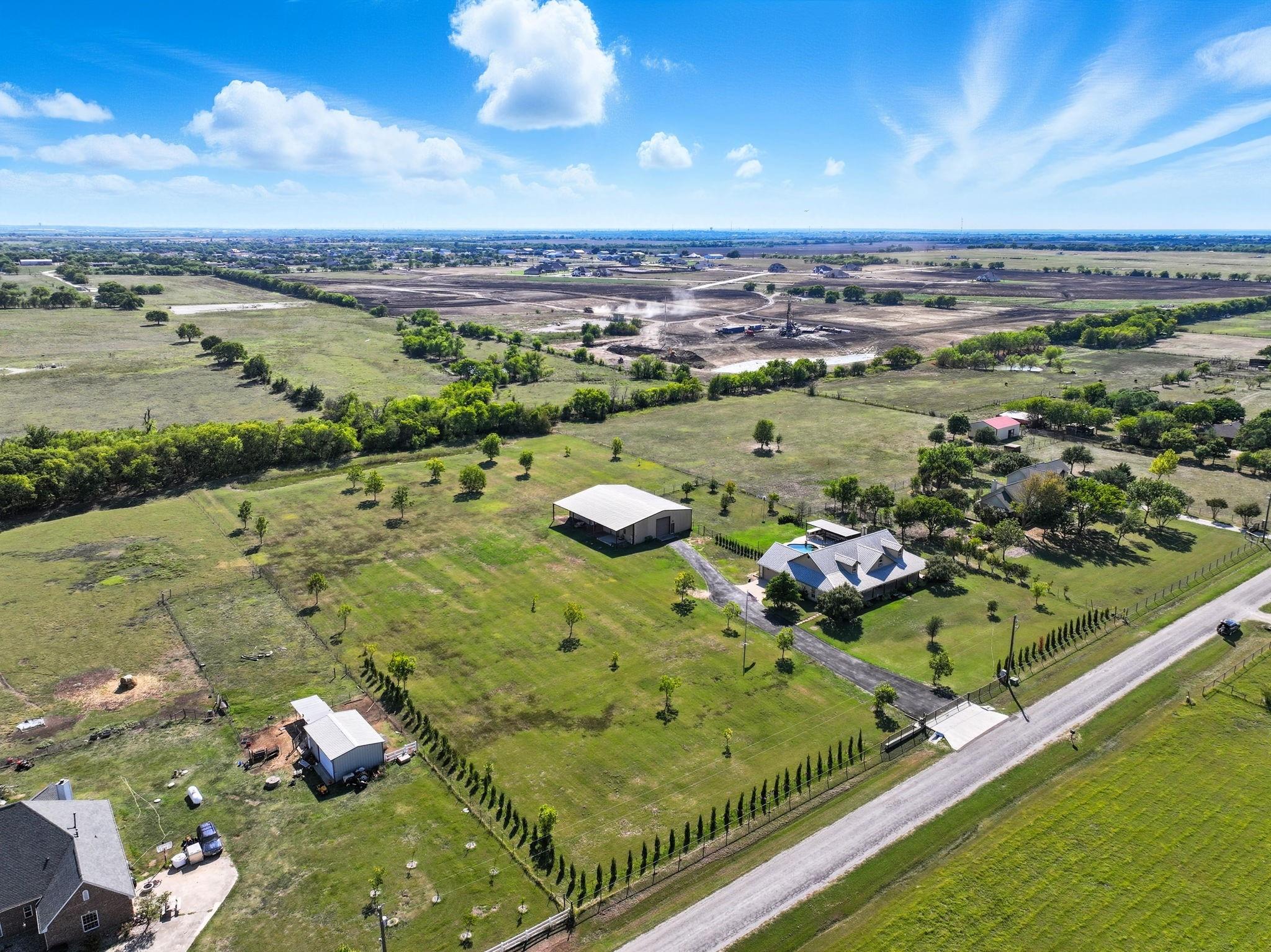 main property photo 36