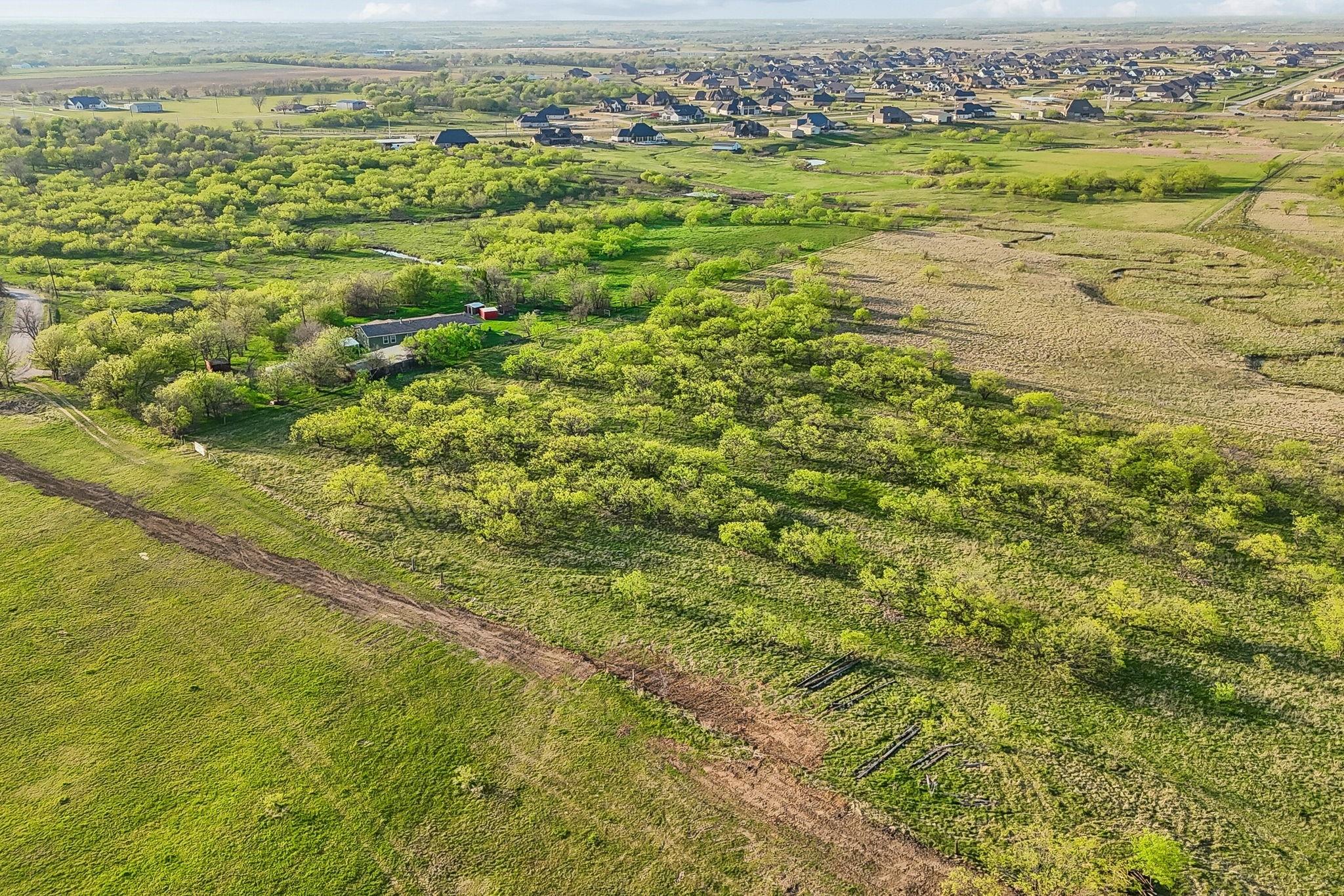 main property photo 16