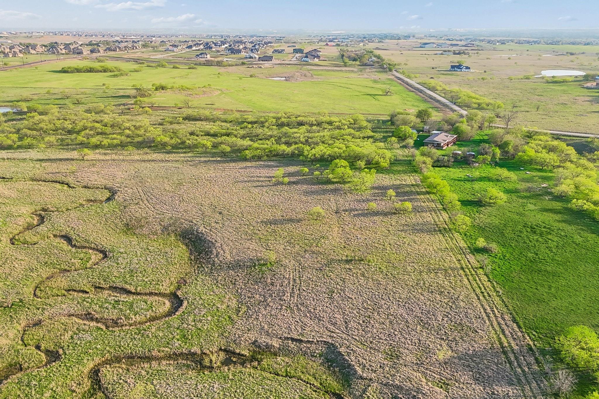 main property photo 18