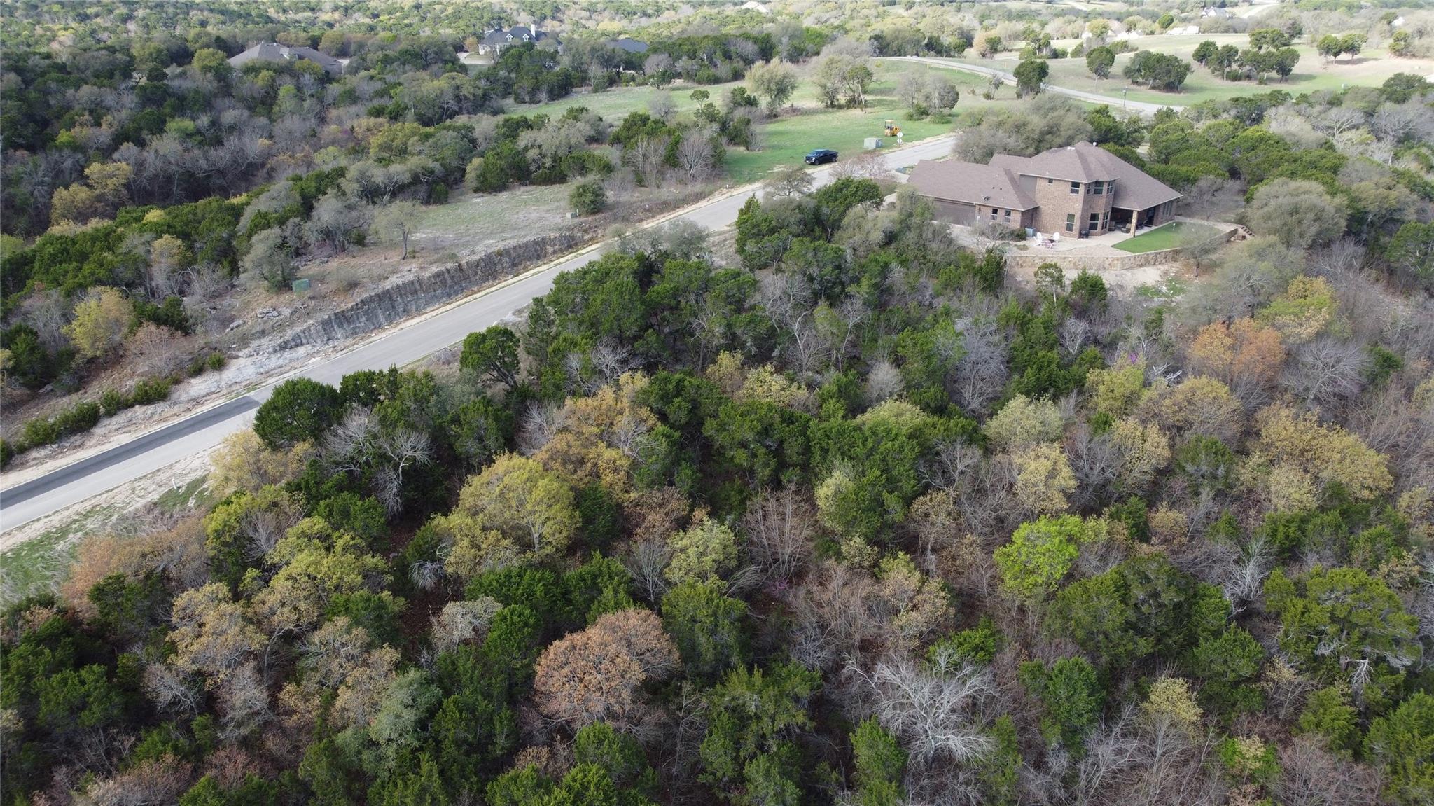 main property photo 11