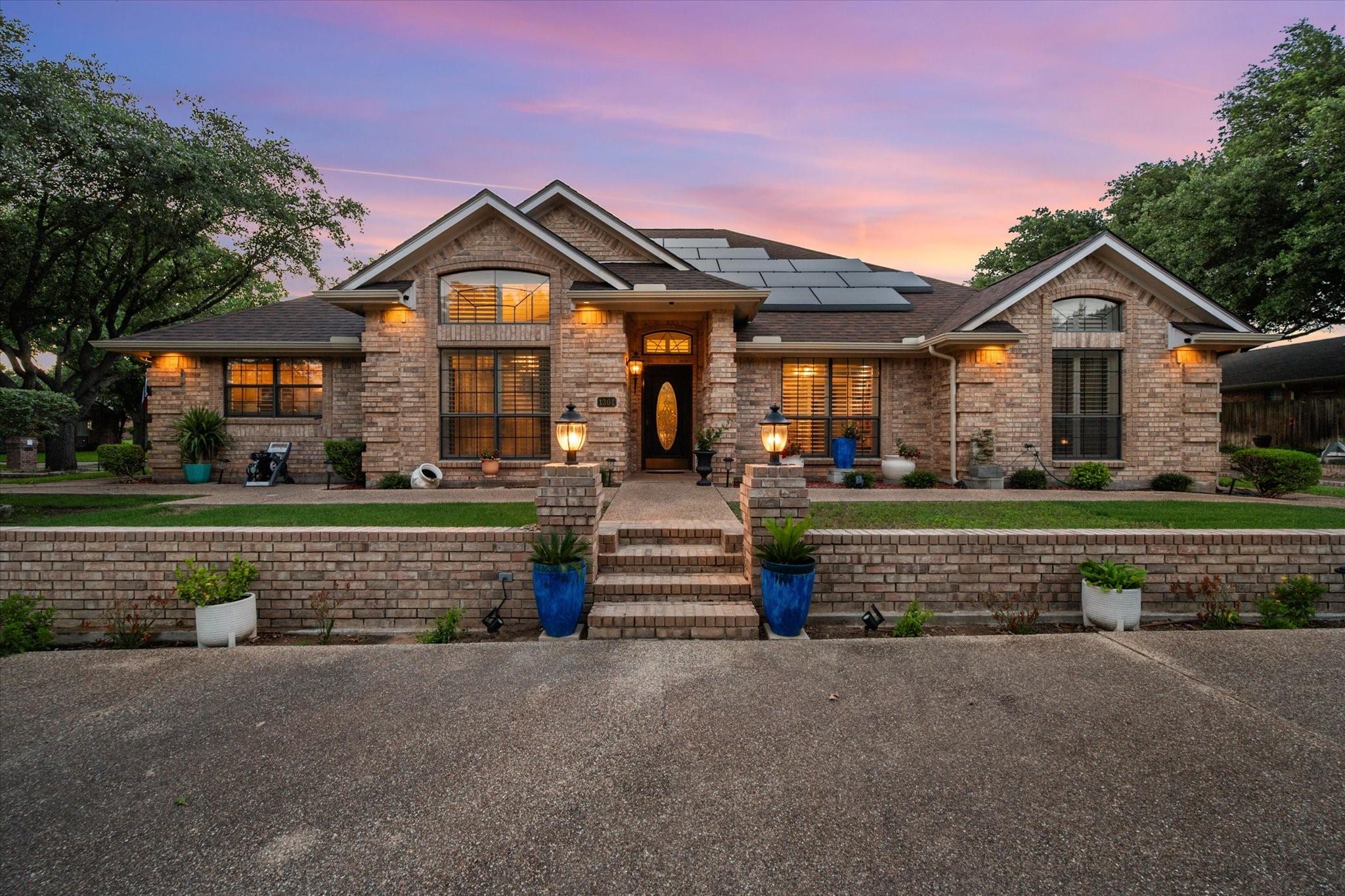 main property photo 17