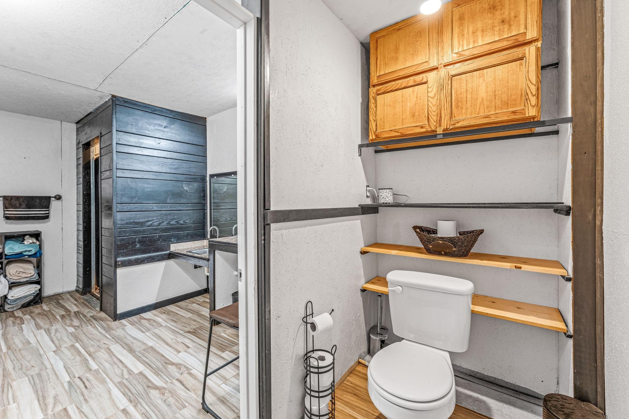 main property photo 27
