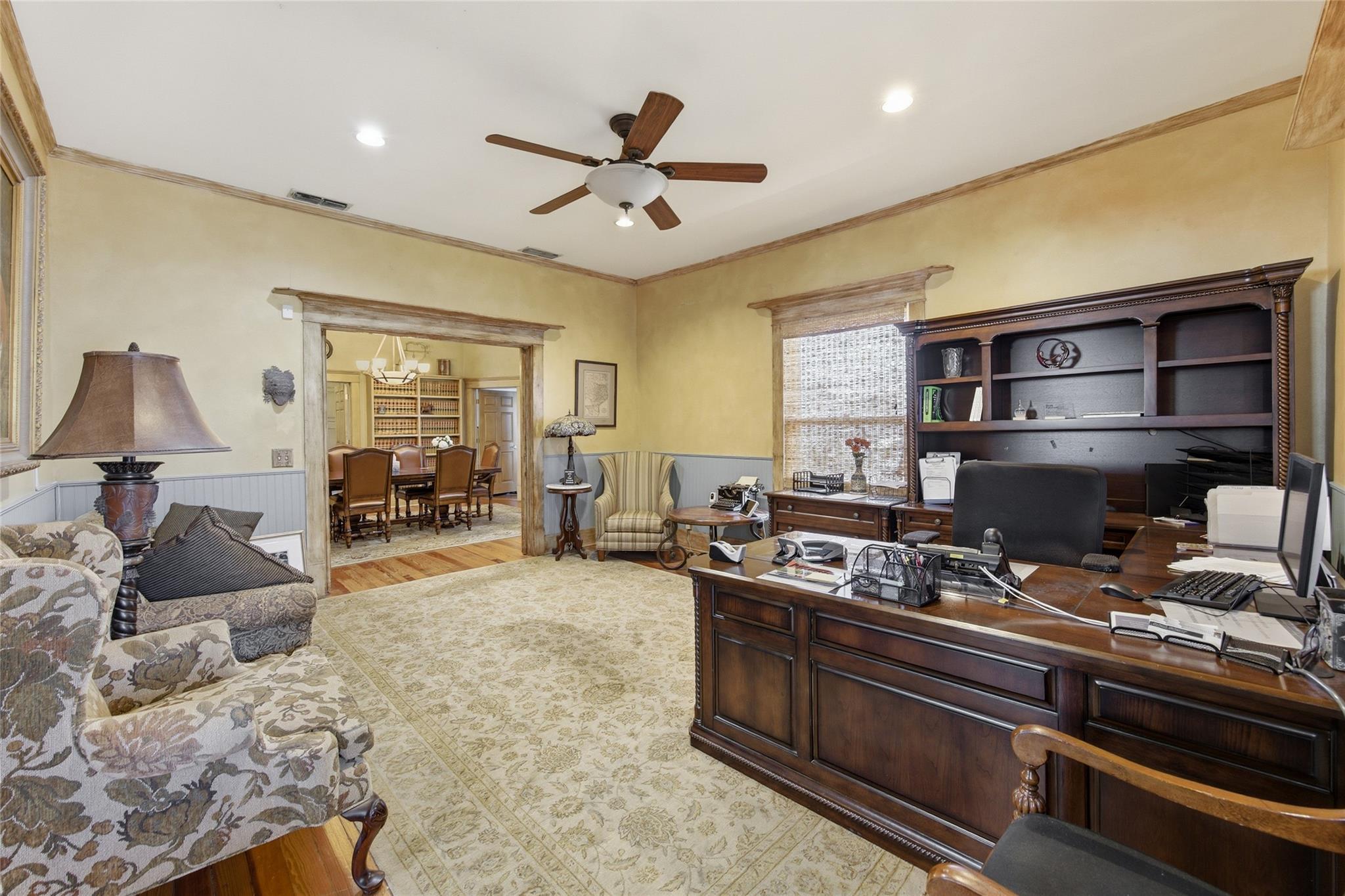 main property photo 10