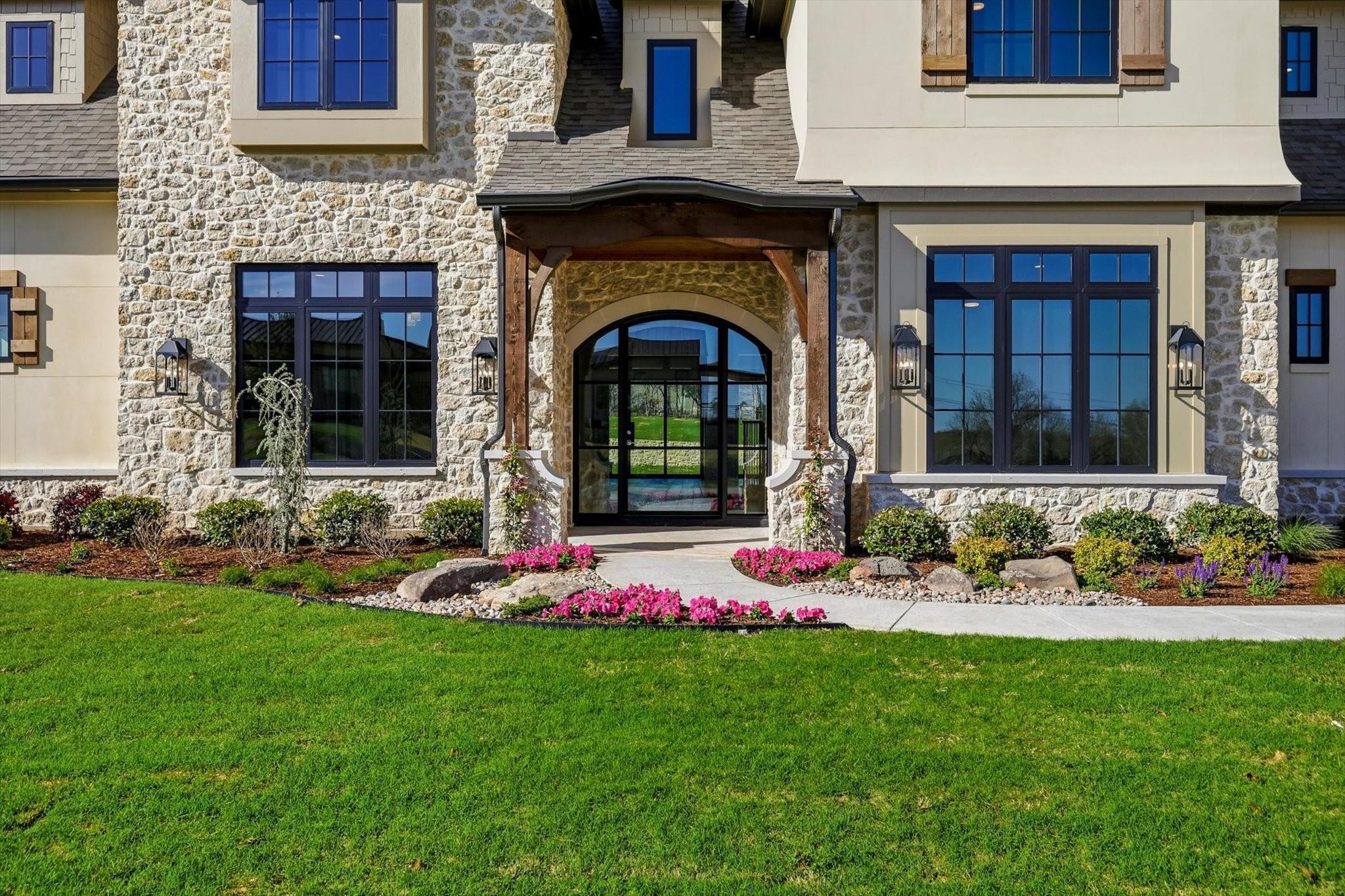 main property photo 36