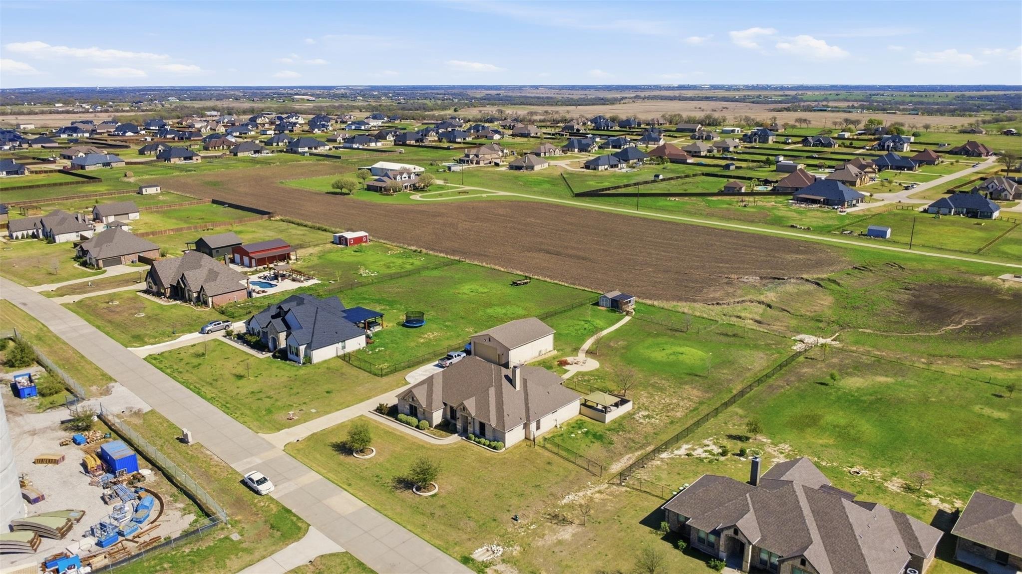 main property photo 24