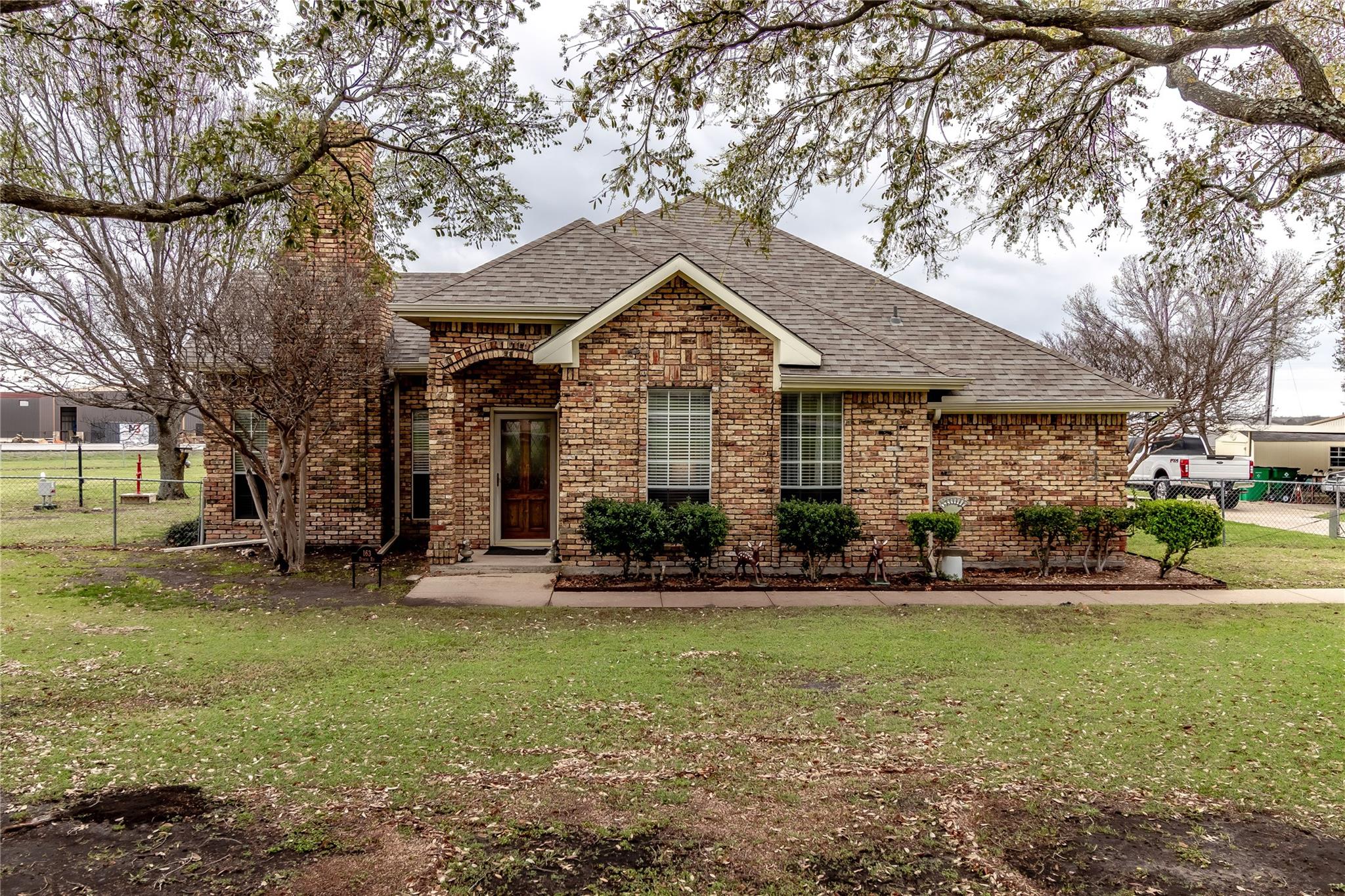 main property photo 2