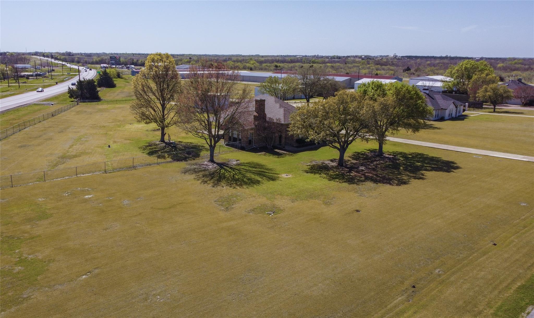 main property photo 39