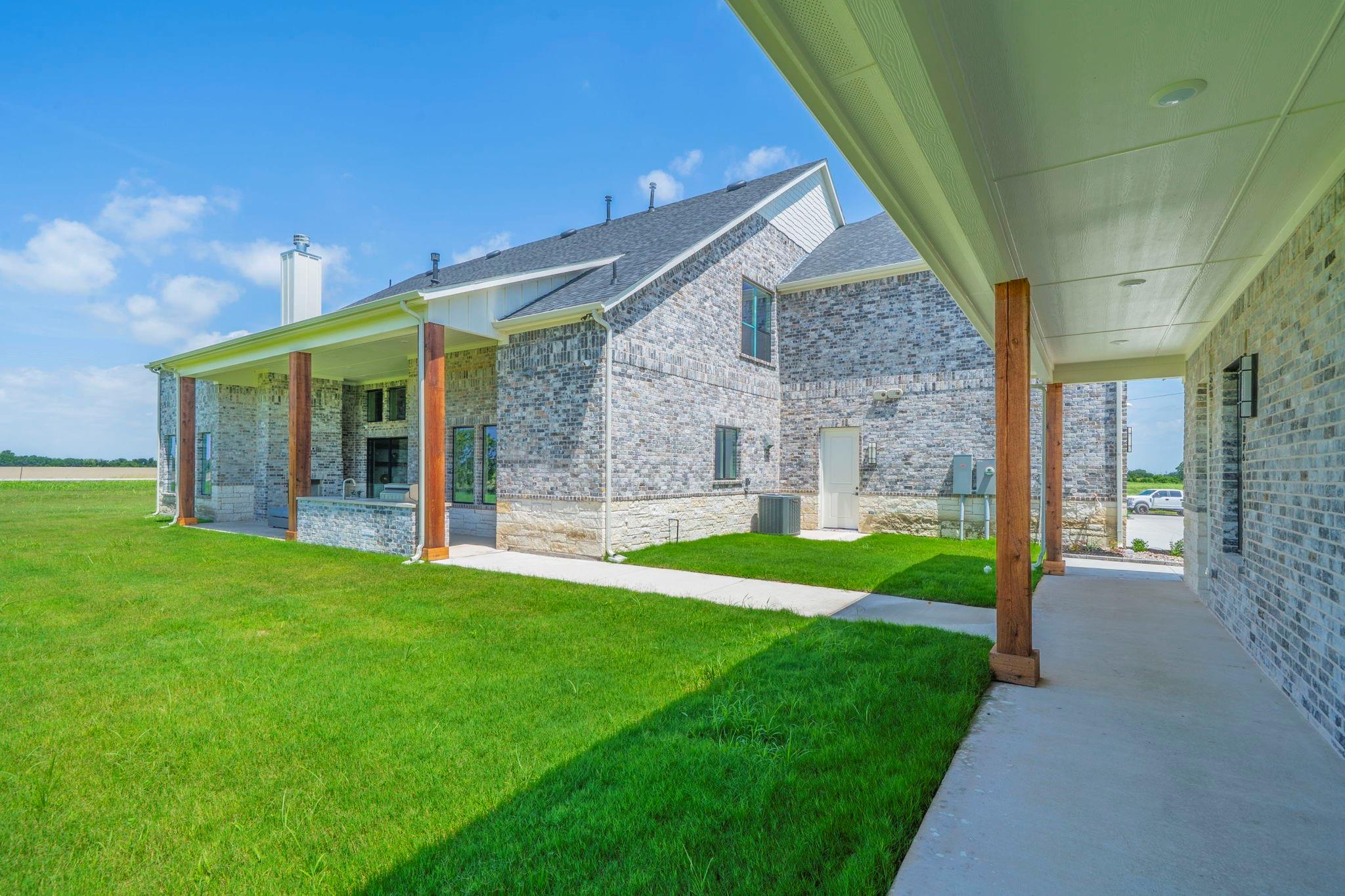 main property photo 35