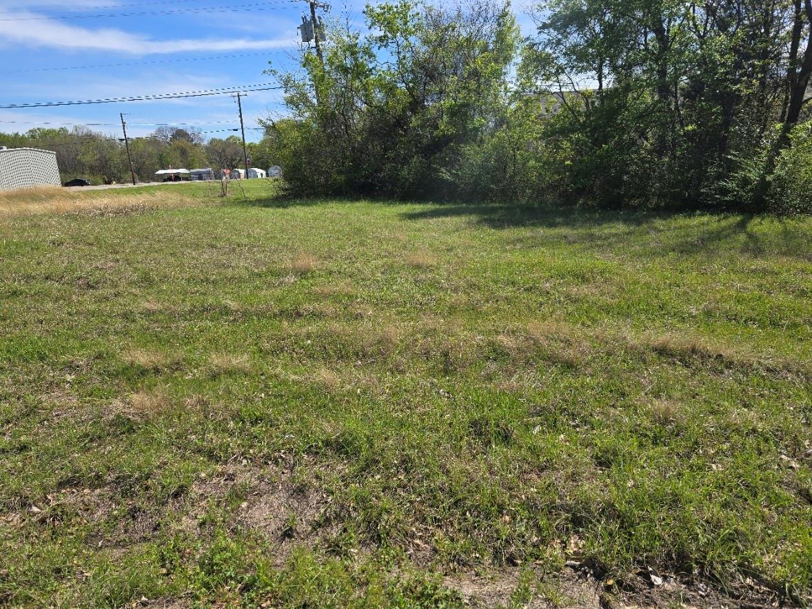 main property photo 6