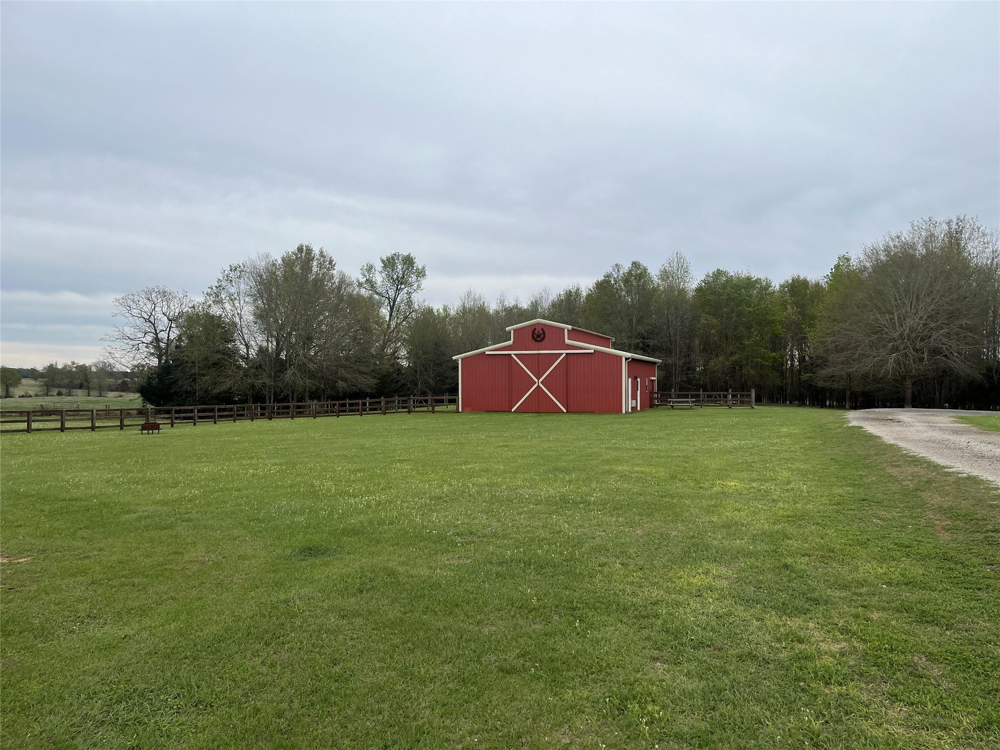 main property photo 24