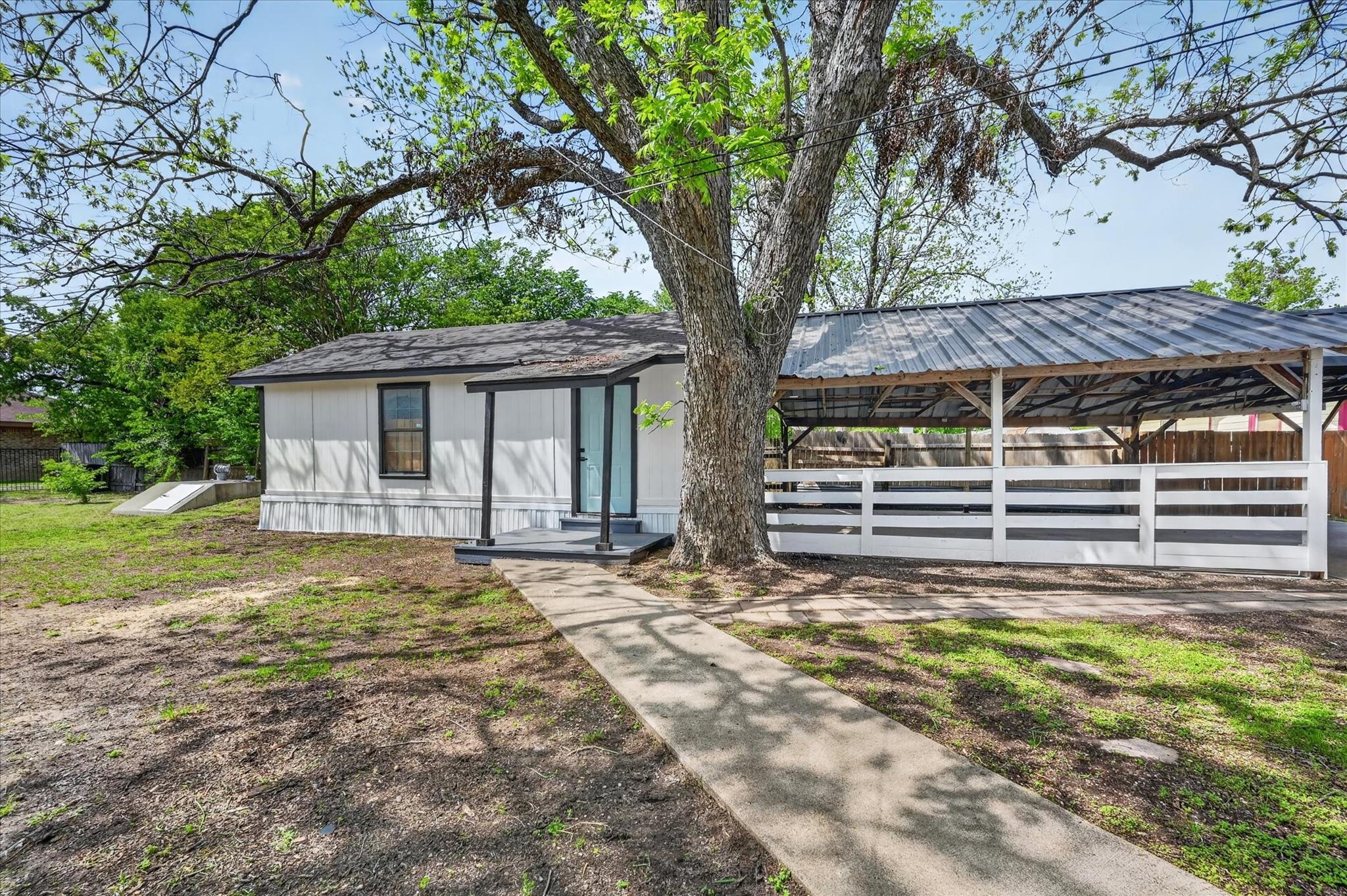 main property photo 27