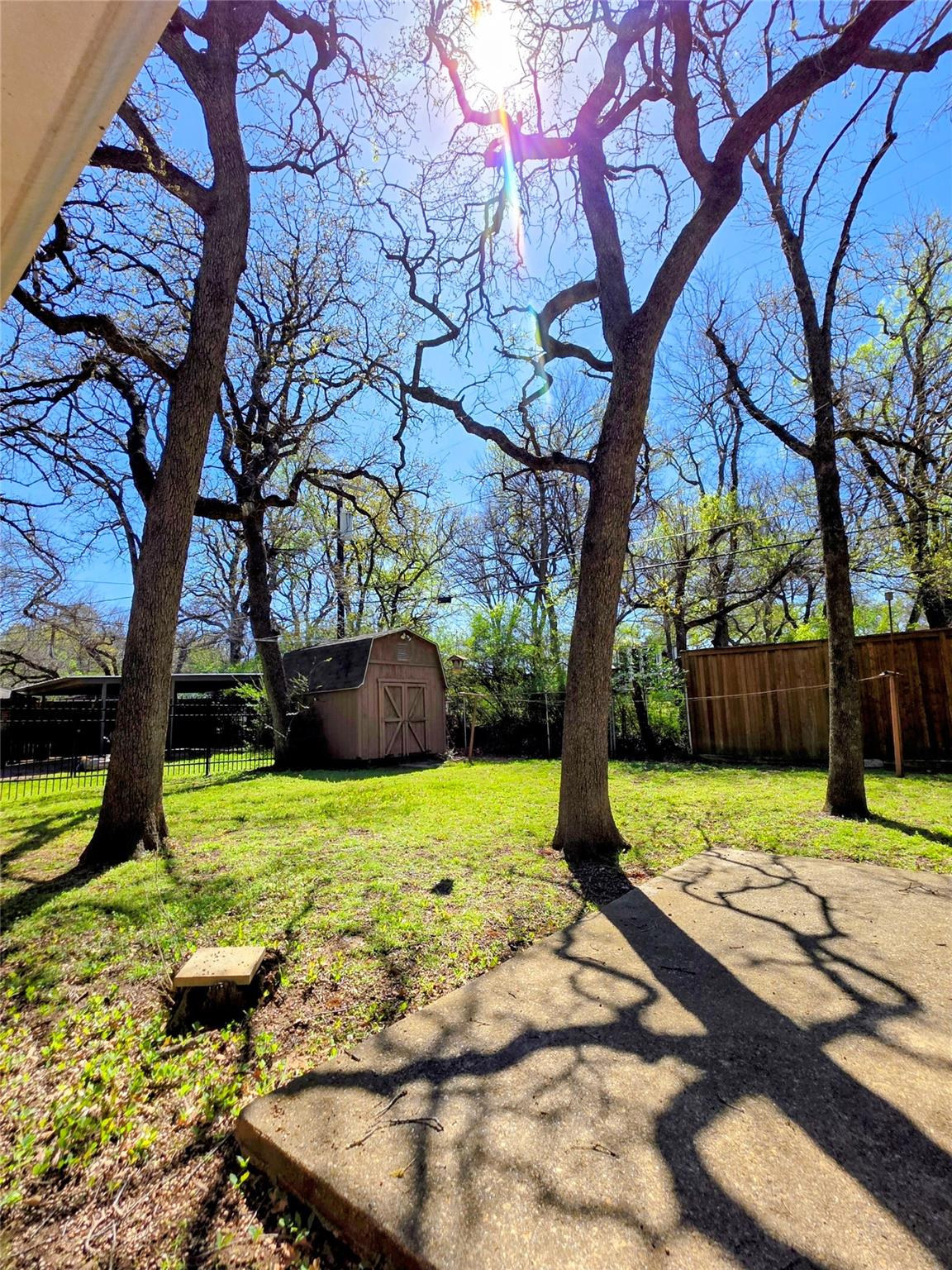main property photo 27