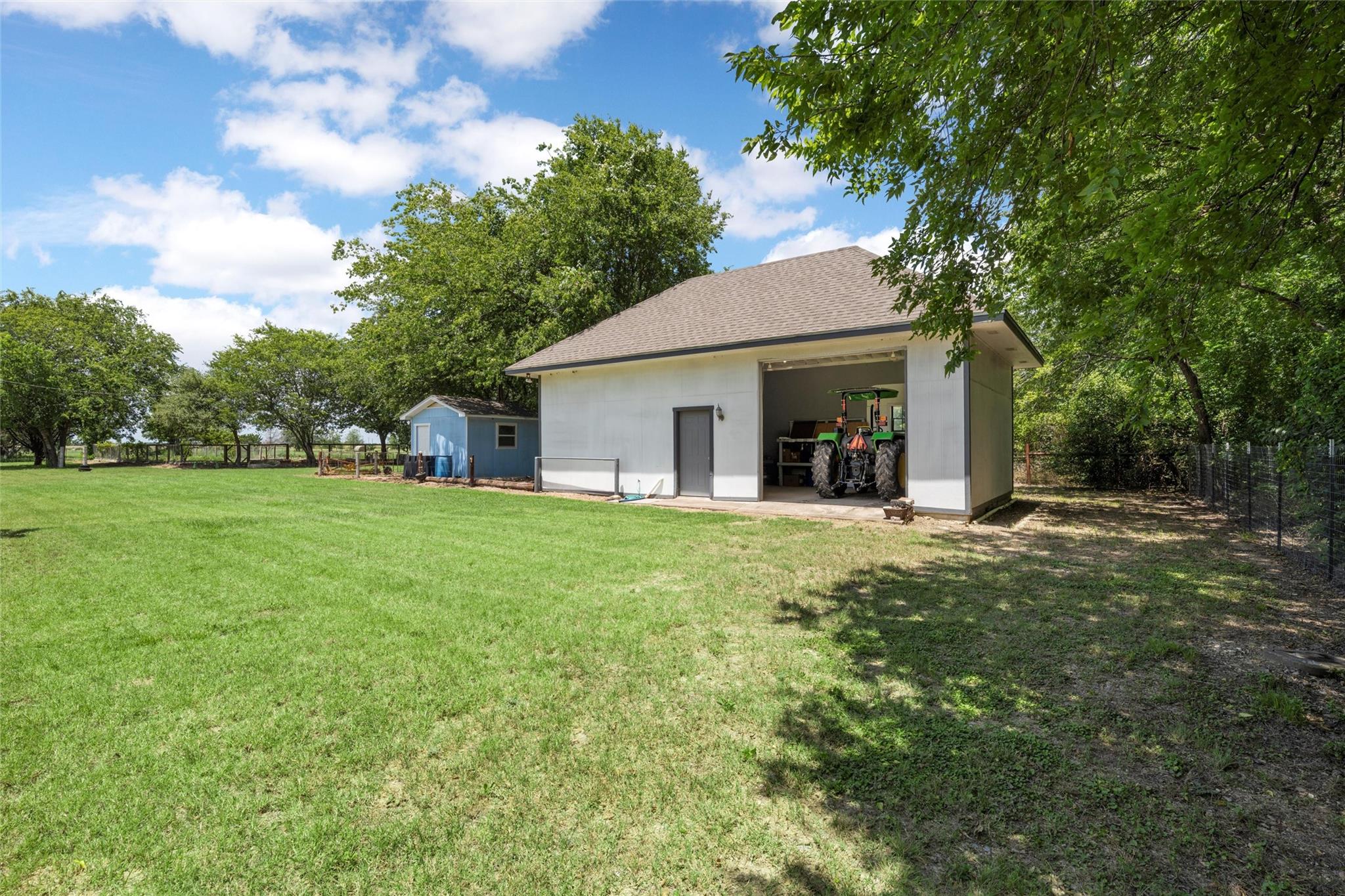 main property photo 35