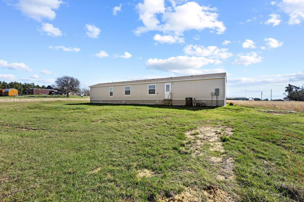 main property photo 25