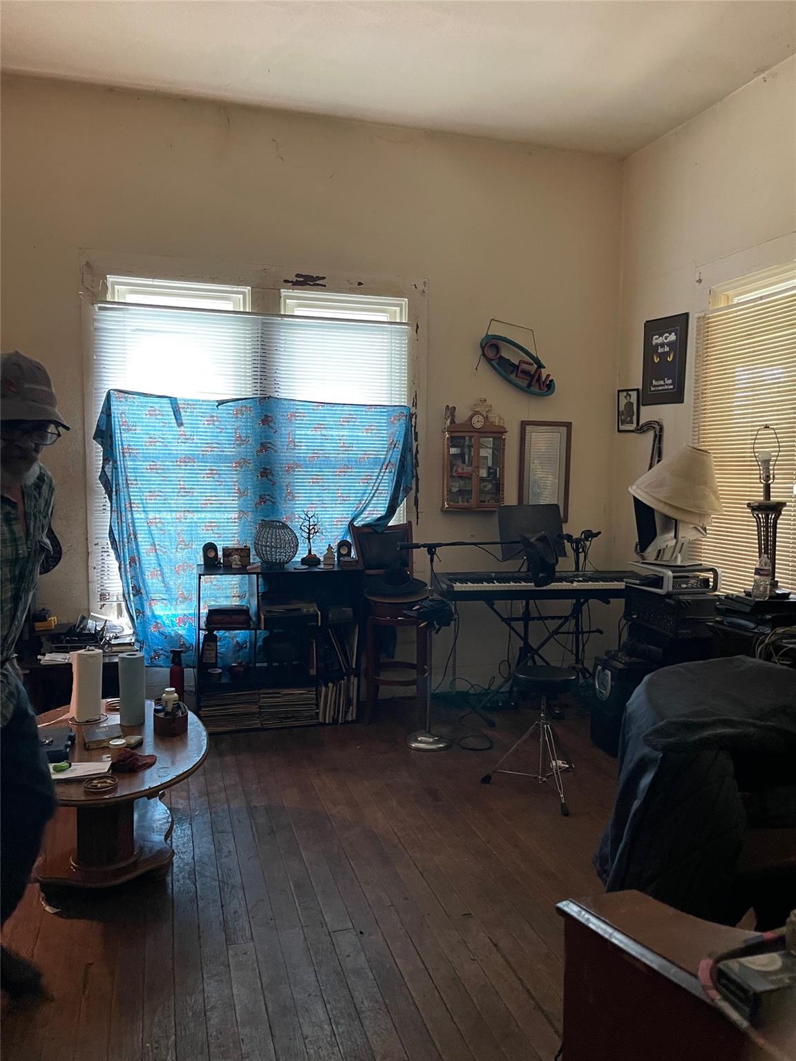 main property photo 3