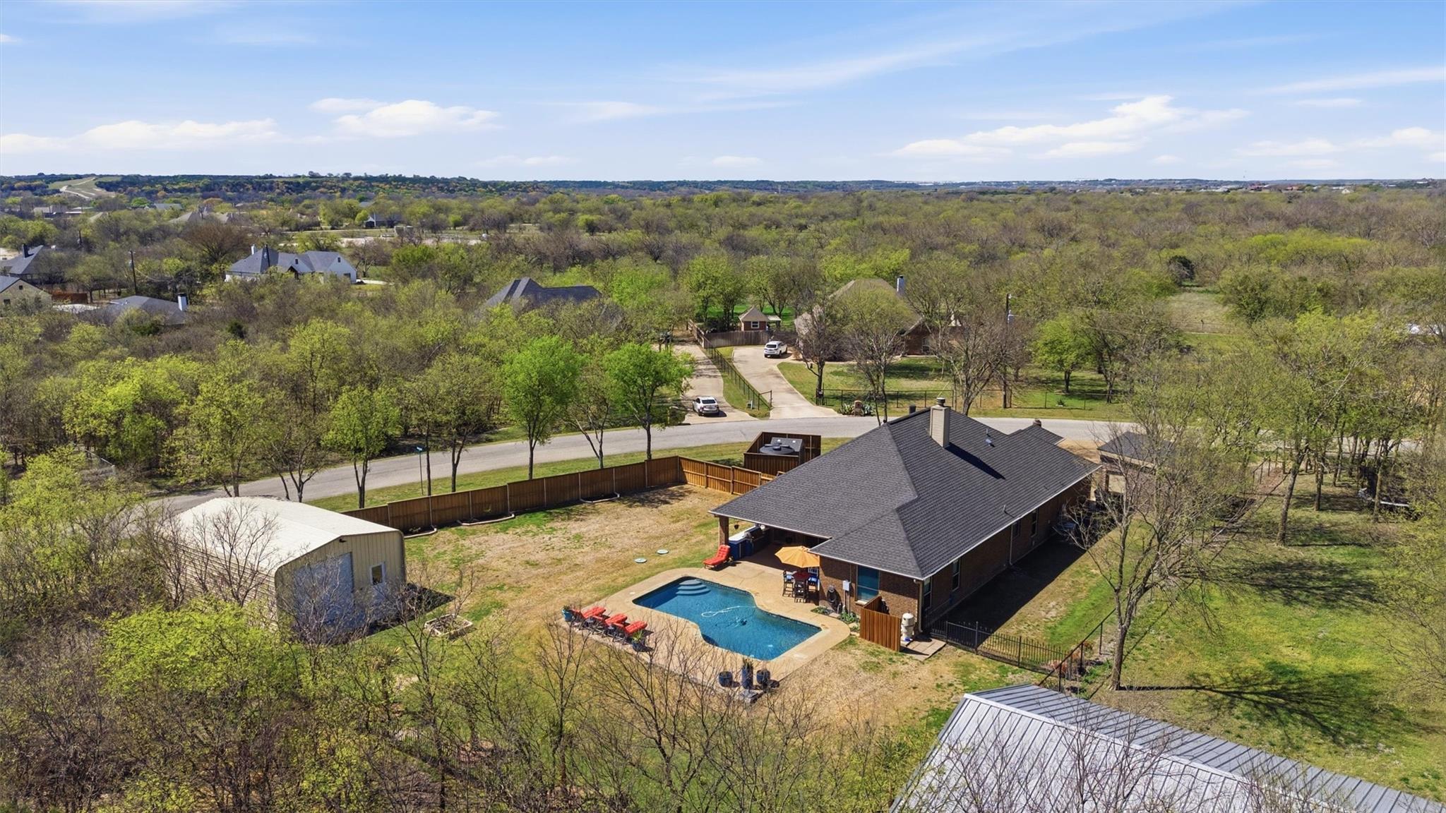 main property photo 33