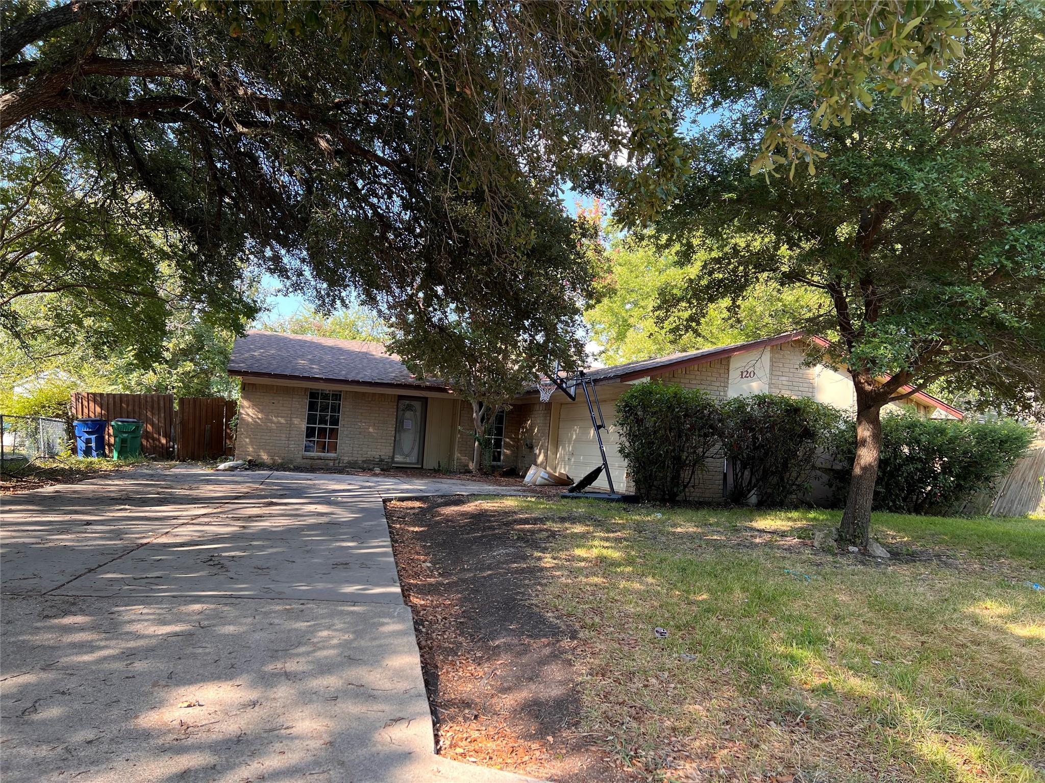 main property photo 3