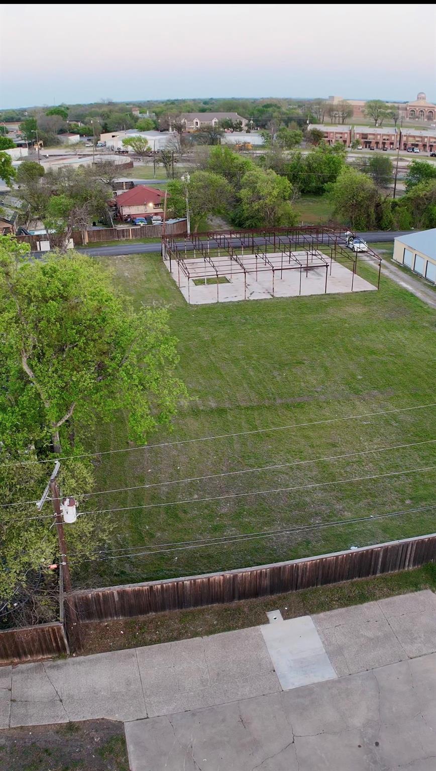 main property photo 10