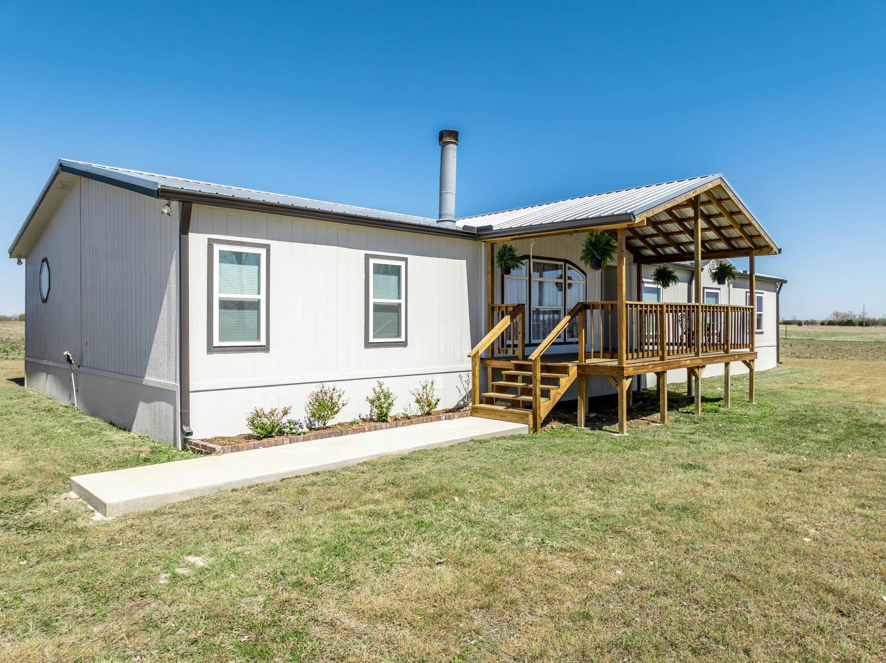 main property photo 35