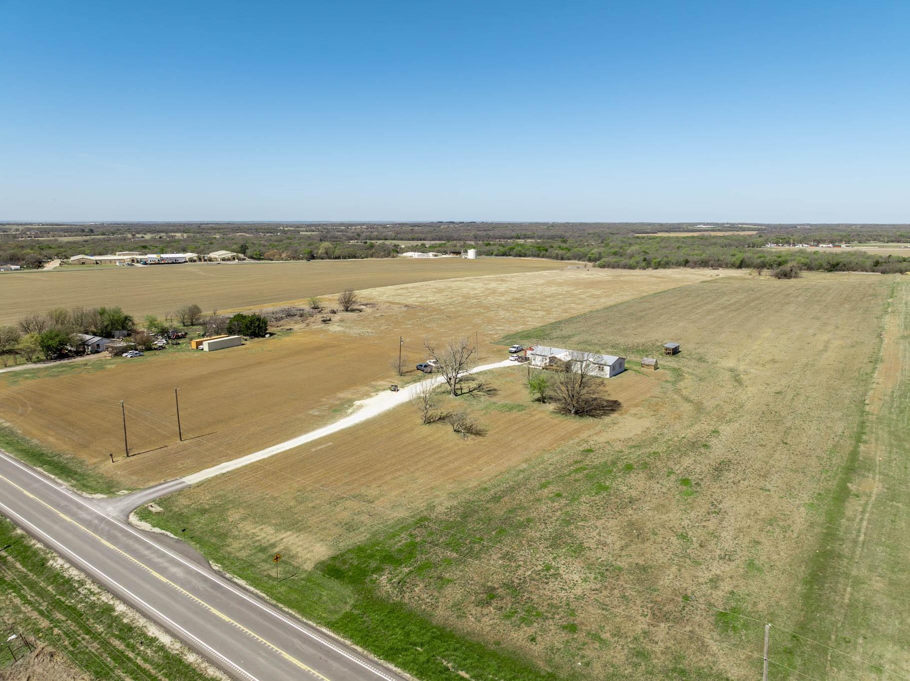 main property photo 38