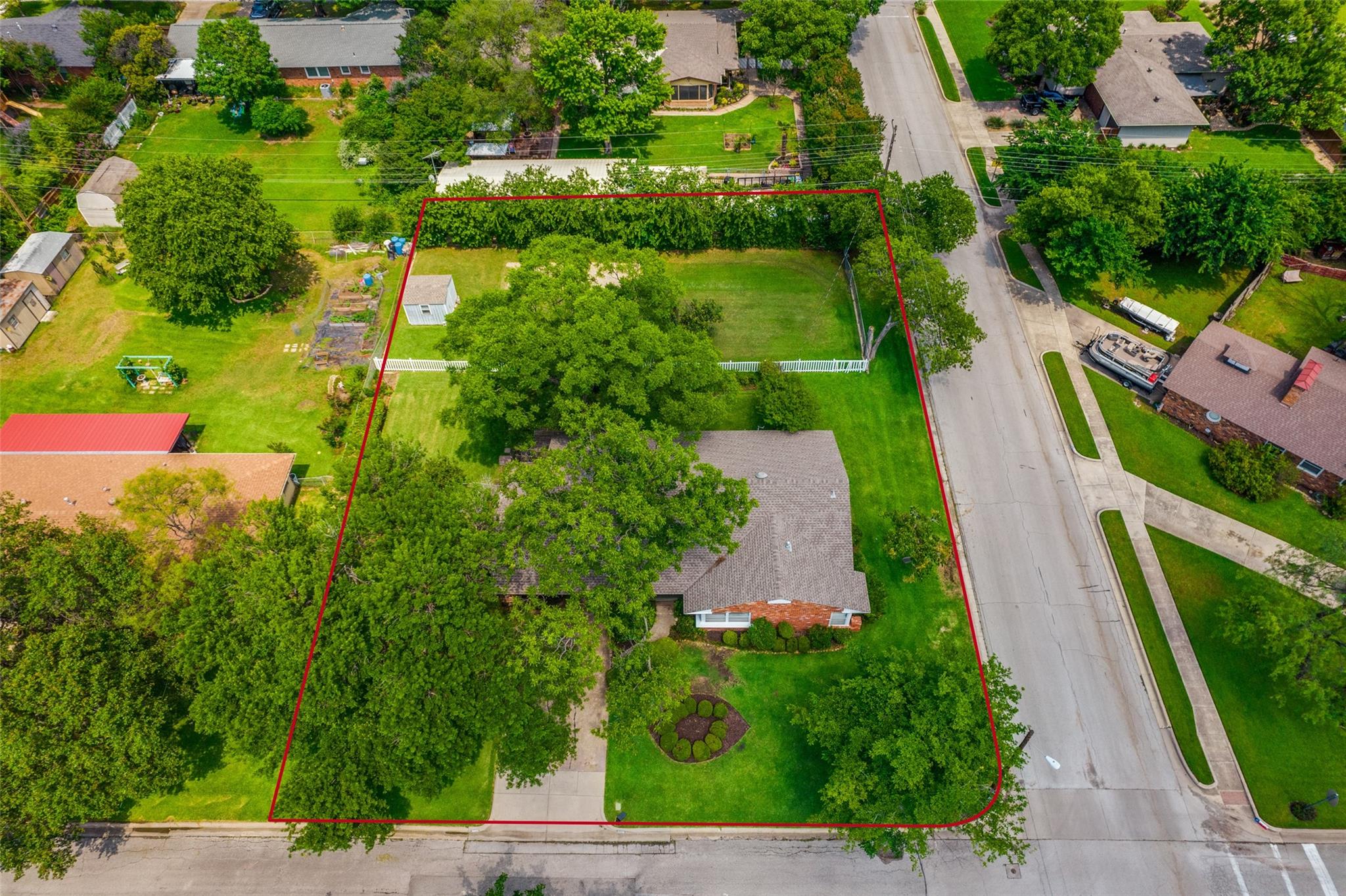 main property photo 27