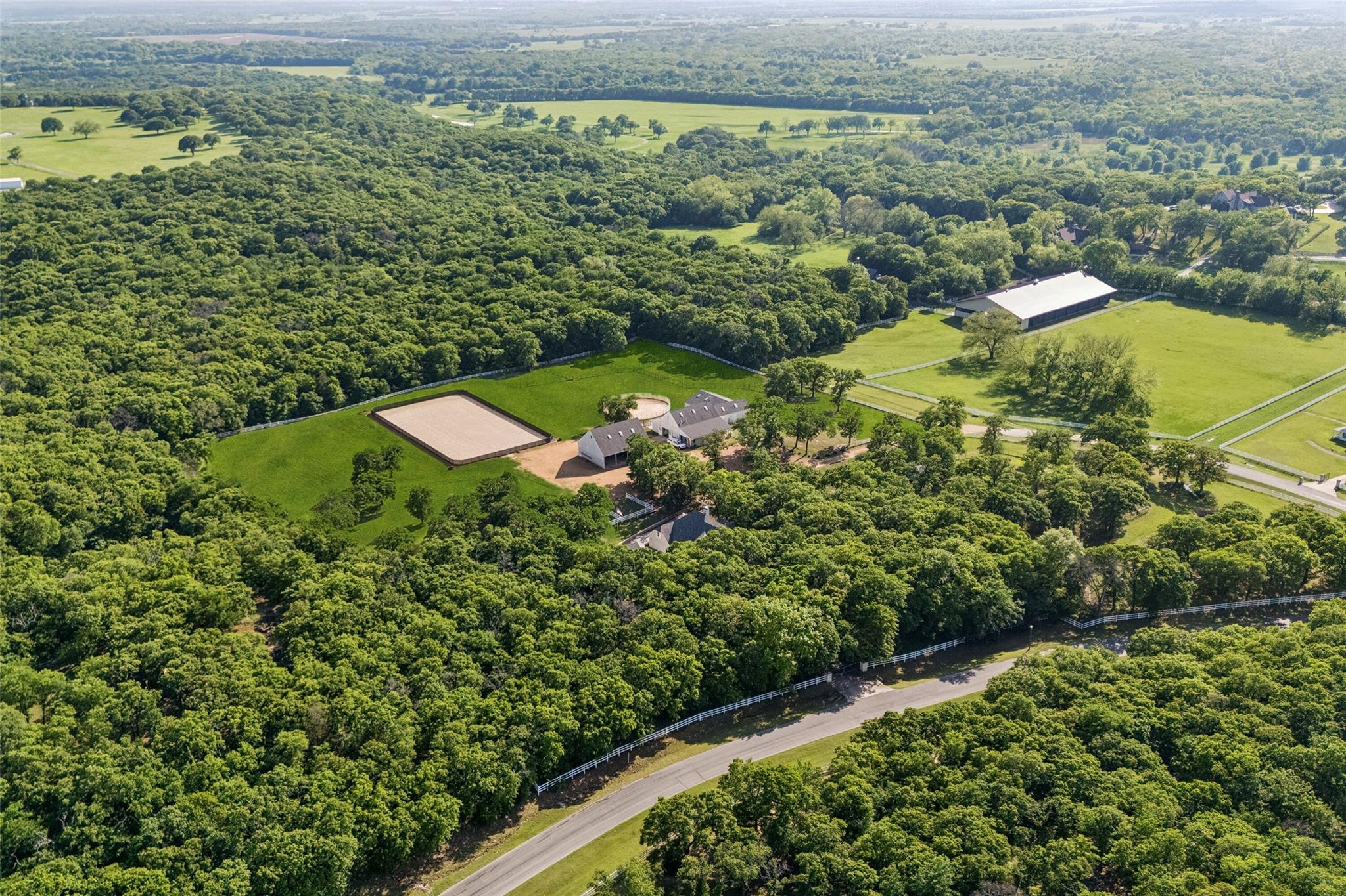 main property photo 28
