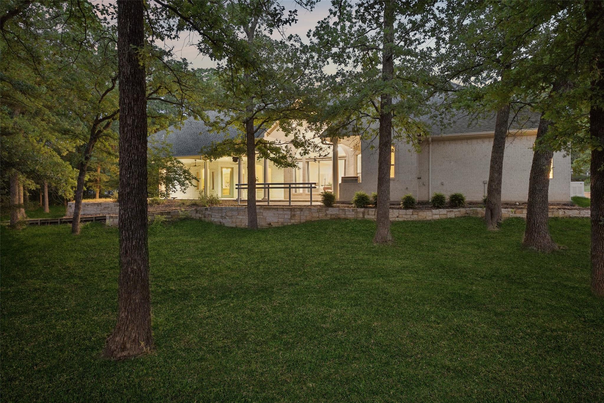 main property photo 29
